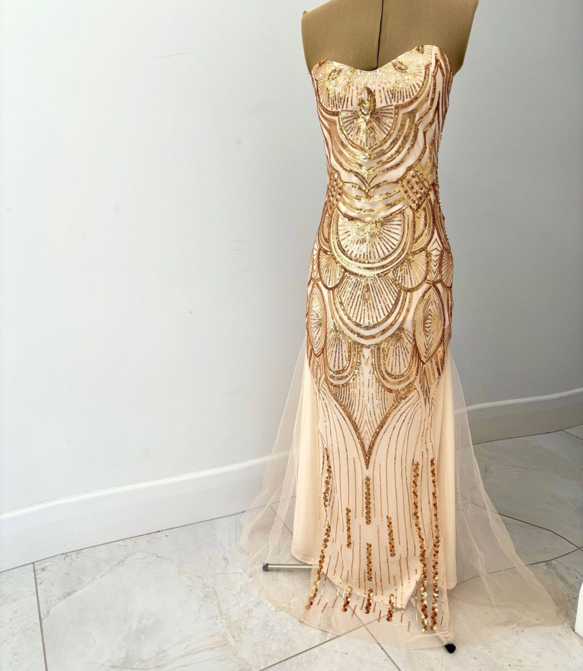 Vintage Custom Couture Gold Sequin Gown Size M / US 6-8 / IT 42-44 - 2 Thumbnail