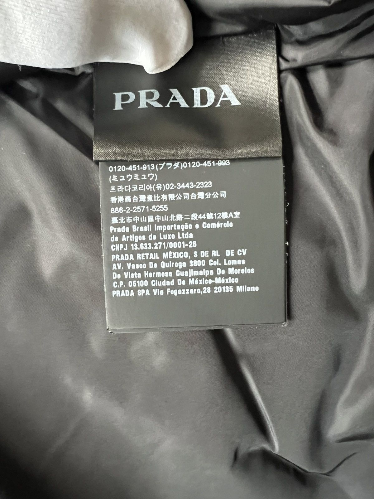 Prada Impossible True Love Padded Nylon Shirt Fall 2018 Size US L / EU 52-54 / 3 - 10 Thumbnail