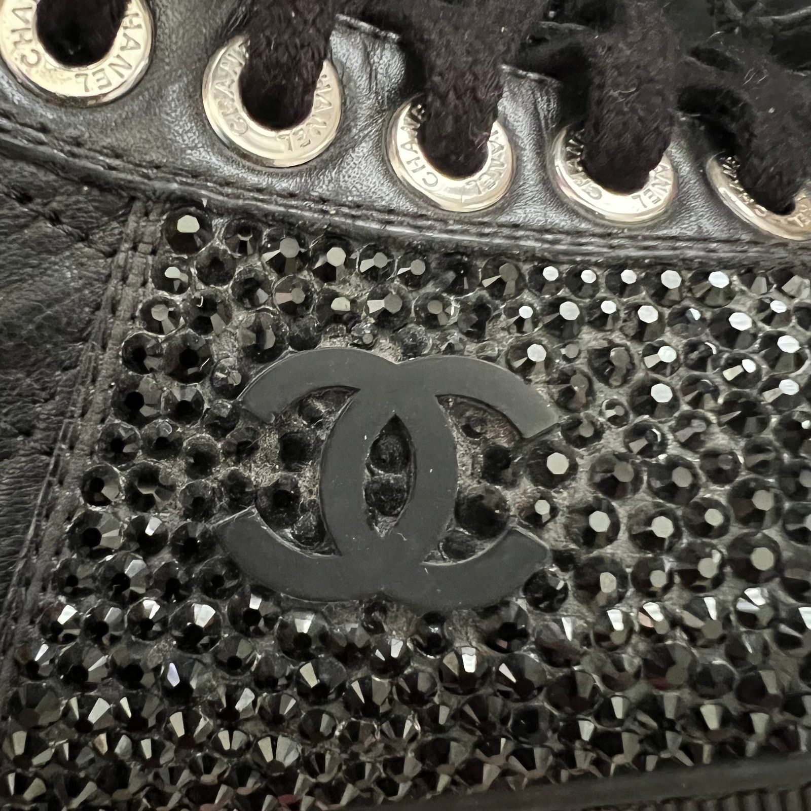 Chanel Chanel Black Quilted CC Logo Leather Sneakers, IT 39.5 Size US 9.5 / IT 39.5 - 11 Thumbnail
