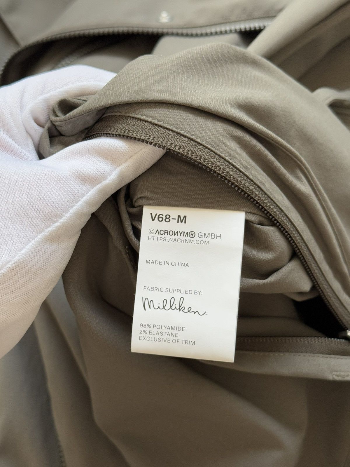 Acronym V68-M (L, Gray, 9.5/10) Size US L / EU 52-54 / 3 - 6 Thumbnail