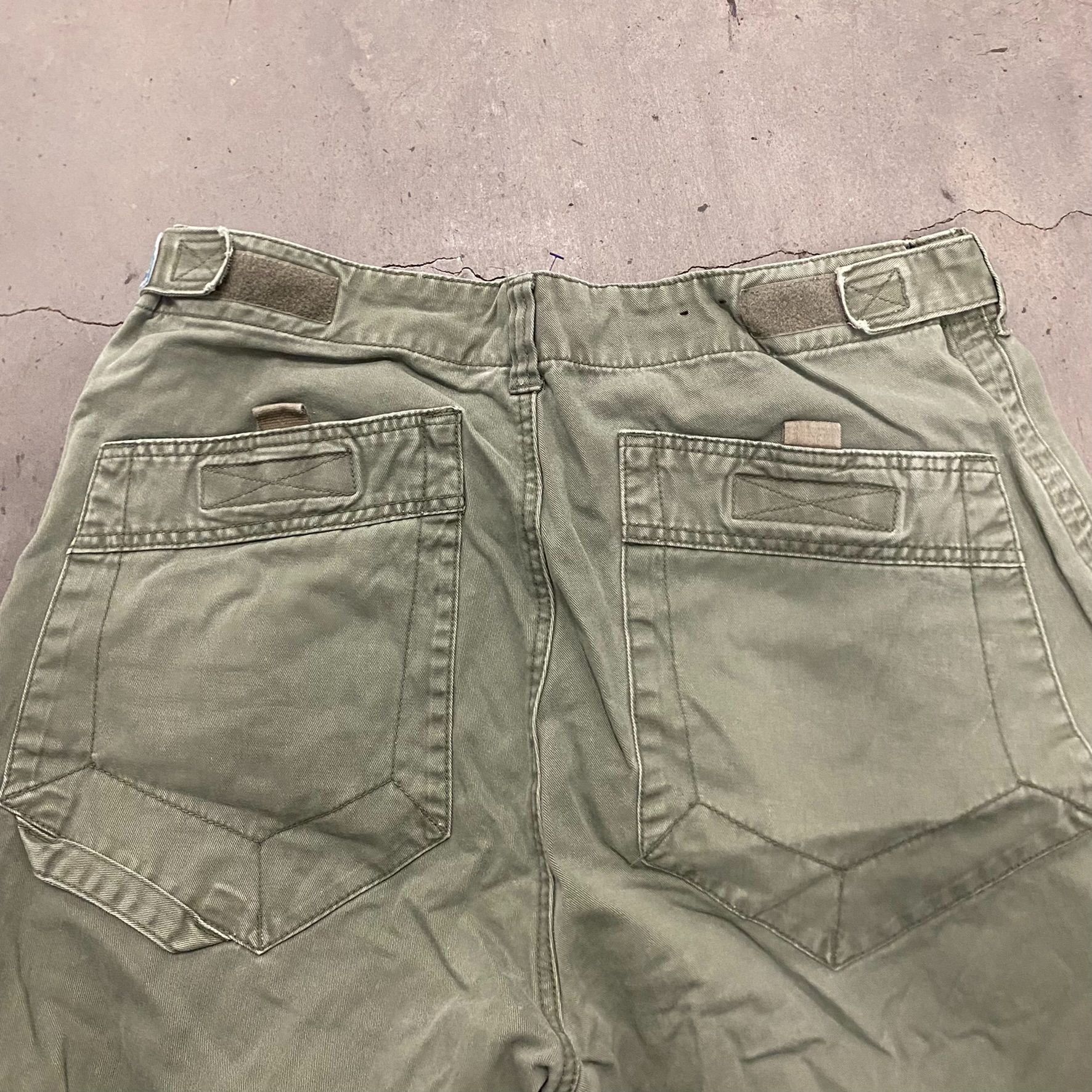 Other Vintage Y2K Essential Military Drab Olive Green Cargo Shorts Size US 33 - 6 Thumbnail