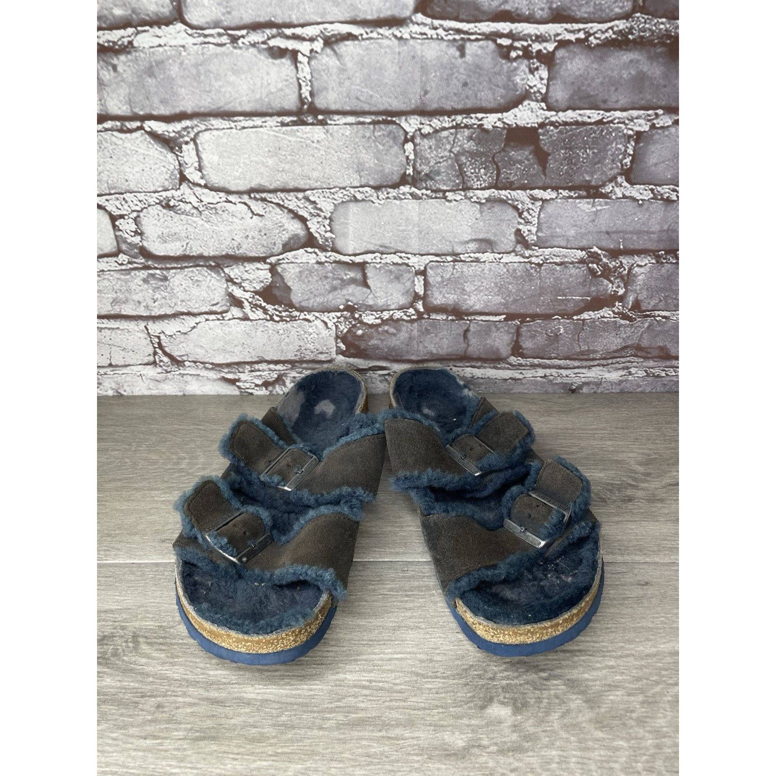 Birkenstock Birkenstock Arizona Fur Midnight Navy Strap Slides Sandals W Size US 10 / IT 40 - 15 Thumbnail