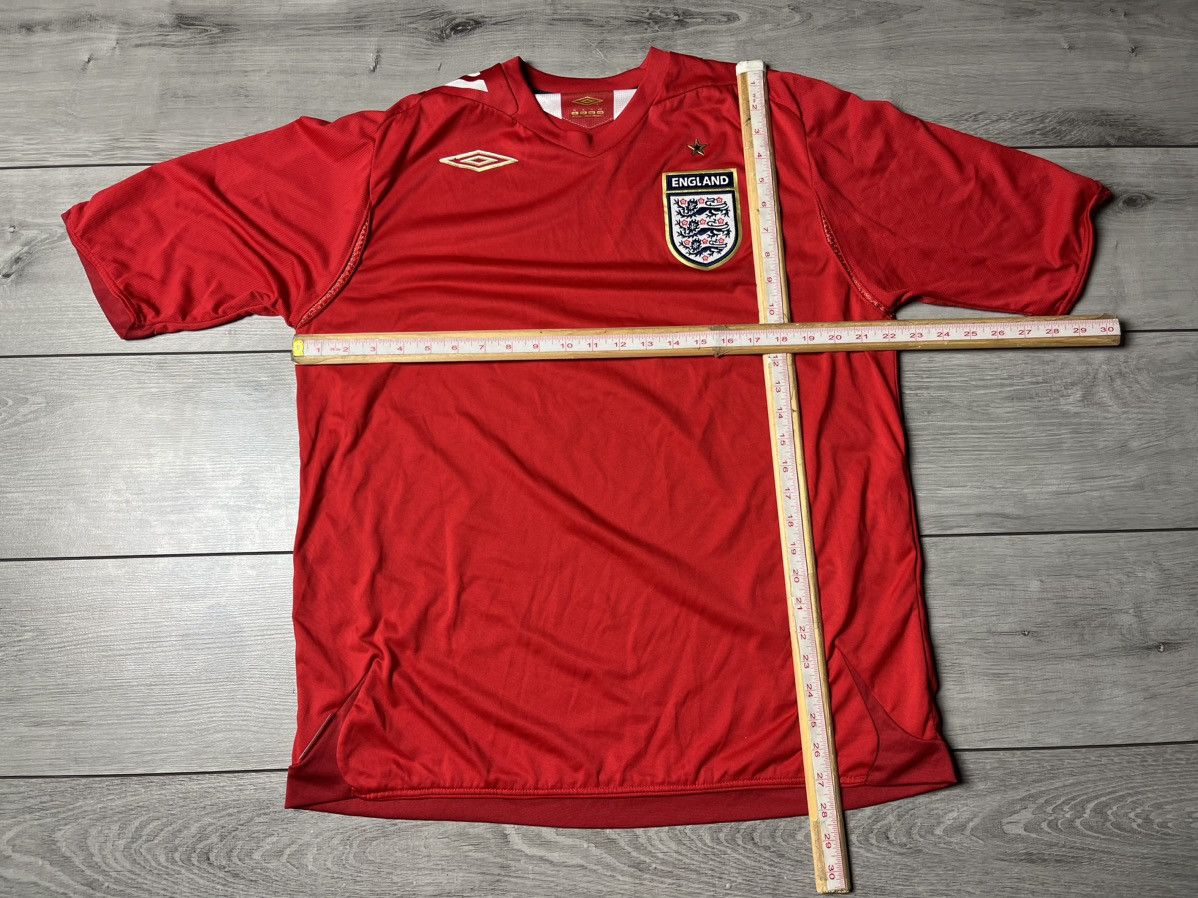 Umbro Umbro England home jersey size XLarge 2006/8 Size US XL / EU 56 / 4 - 5 Thumbnail