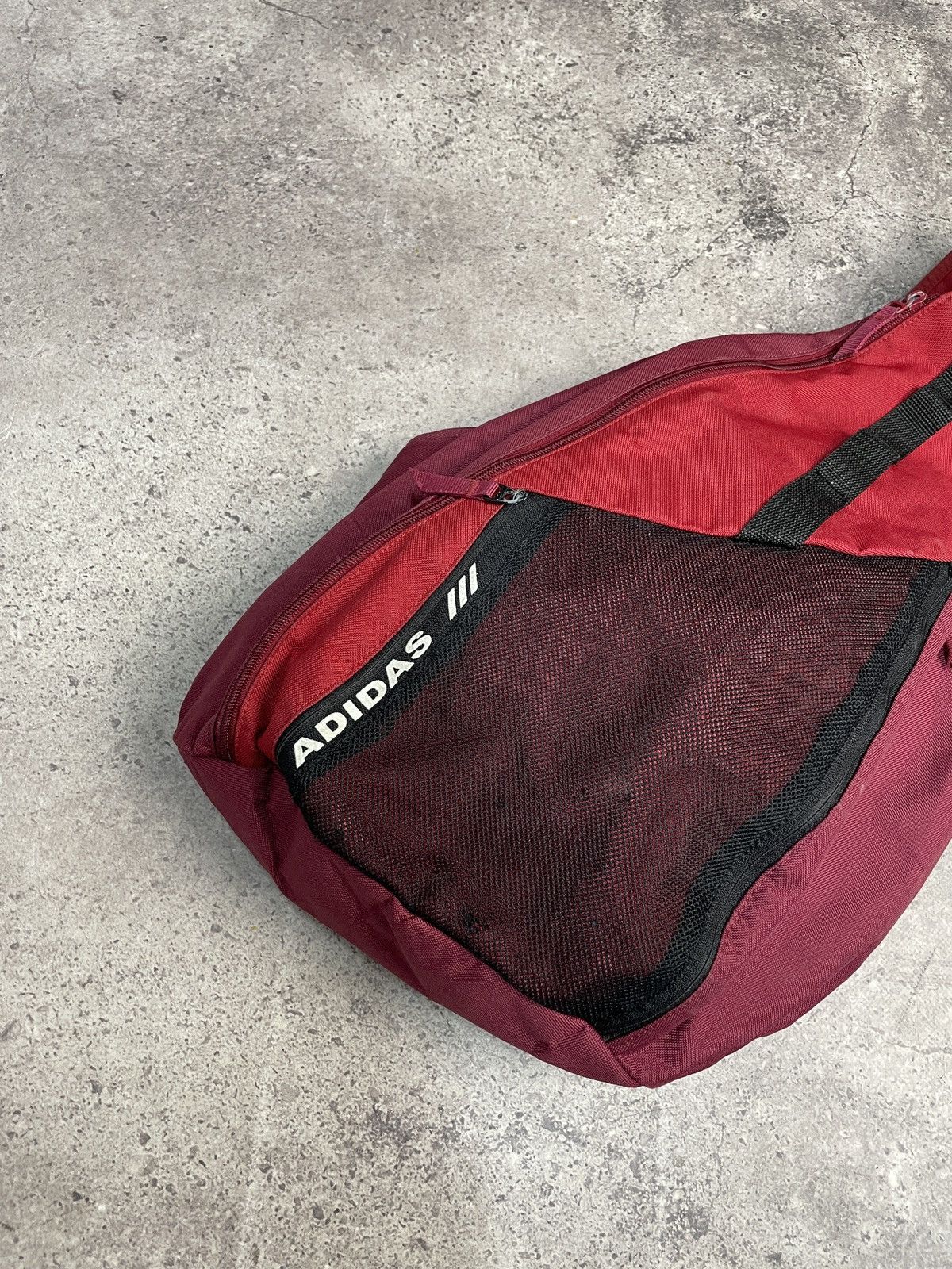 Vintage Vintage Y2K Adidas Y-3 Style Burgandy Dark Grey Sling Bag Size ONE SIZE - 3 Thumbnail