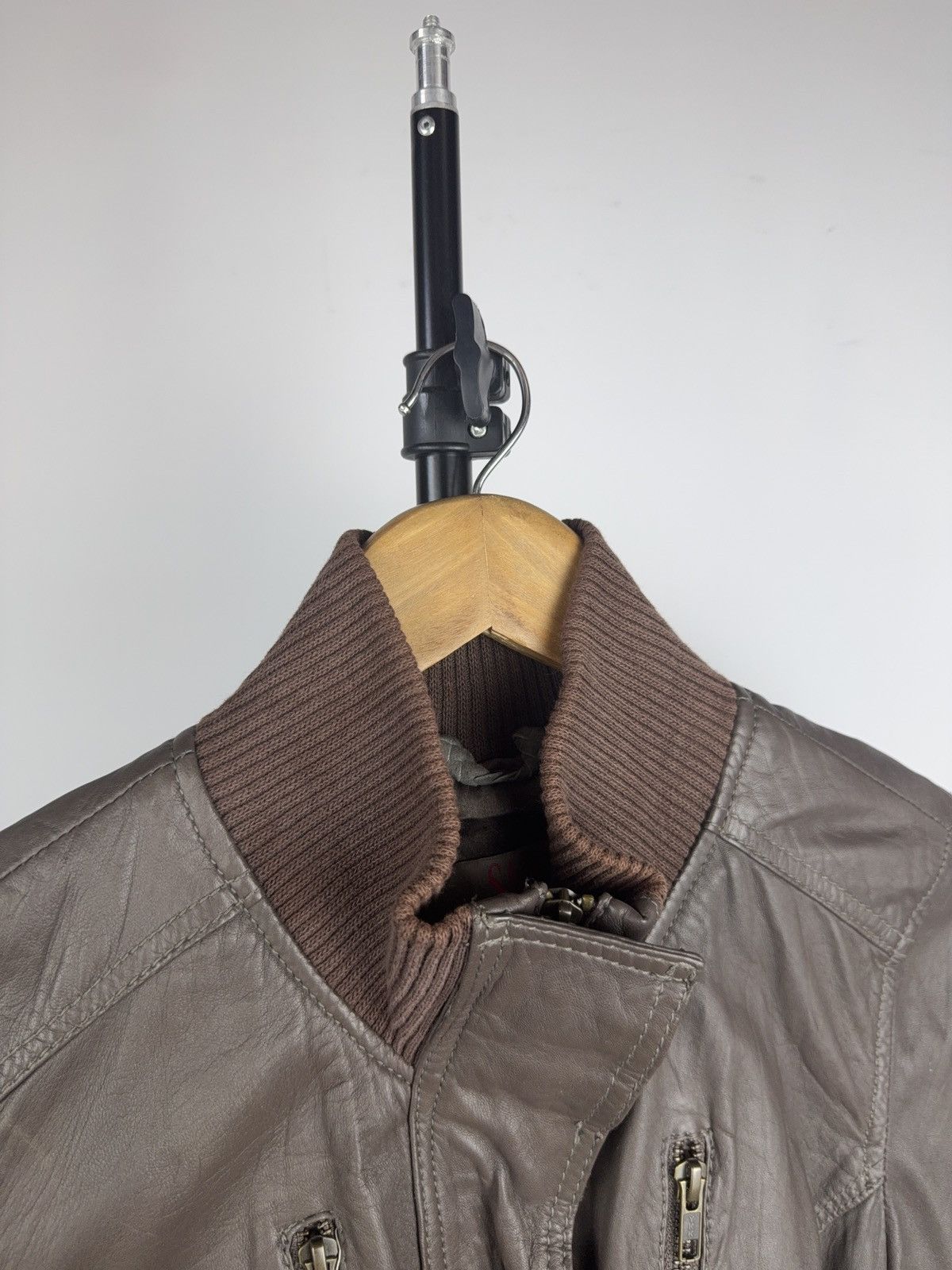 Genuine Leather Saint Tropez Cropped Rock Punk Leather Bomber Jacket XS Y2K Size XS / US 0-2 / IT 36-38 - 8 Thumbnail