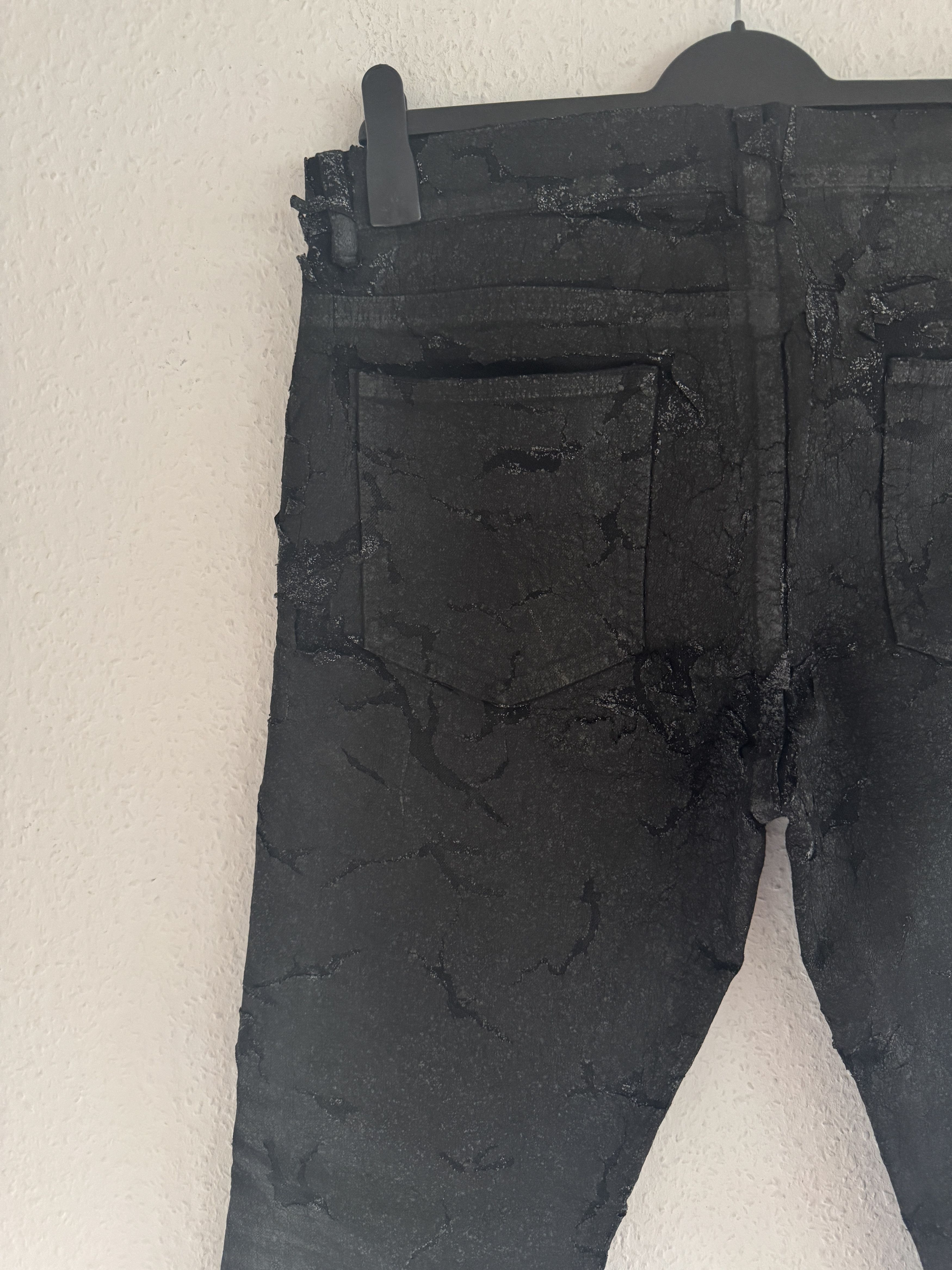 Cracked Paint Slim-Fit Denim Pants – Black