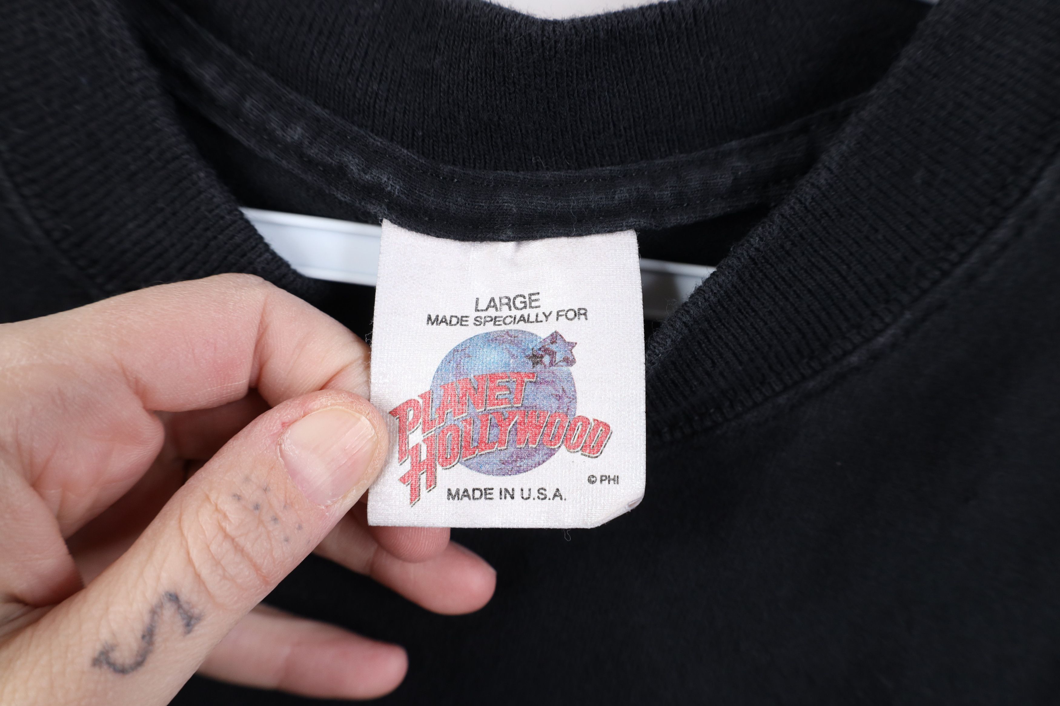 Vintage Vintage 90s Planet Hollywood Chicago Spell T-Shirt Black USA Size US L / EU 52-54 / 3 - 8 Thumbnail