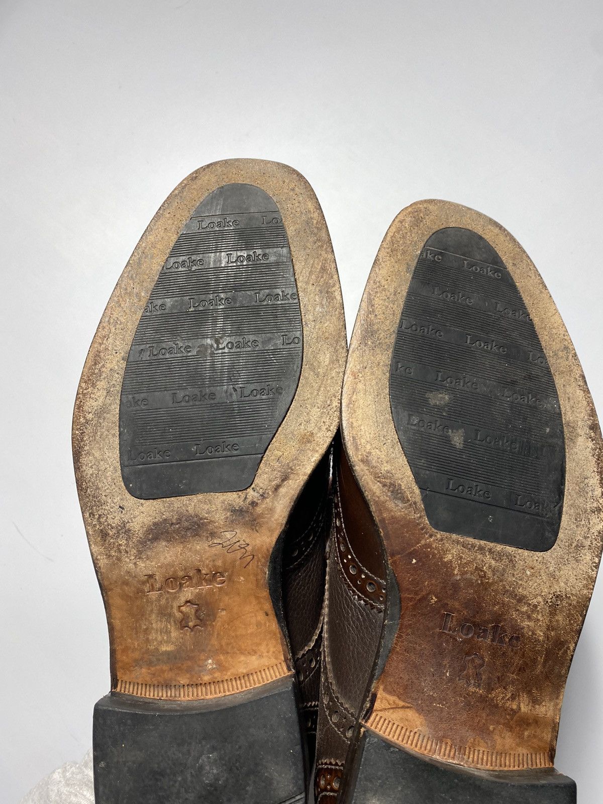Loake Loake Lace Up Brogue Shoes Arlington size 8 Size US 8 / EU 41 - 8 Thumbnail