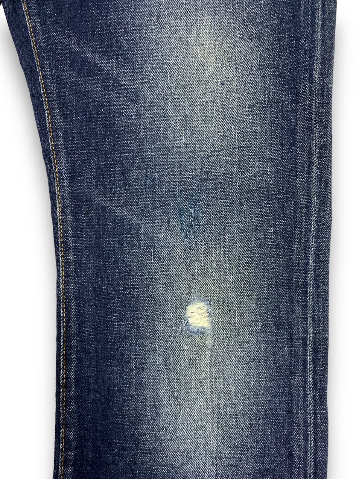 Tommy Hilfiger Tommy Hilfiger Blue Wash Straight Leg Distressed Jeans Size US 32 / EU 48 - 8 Thumbnail