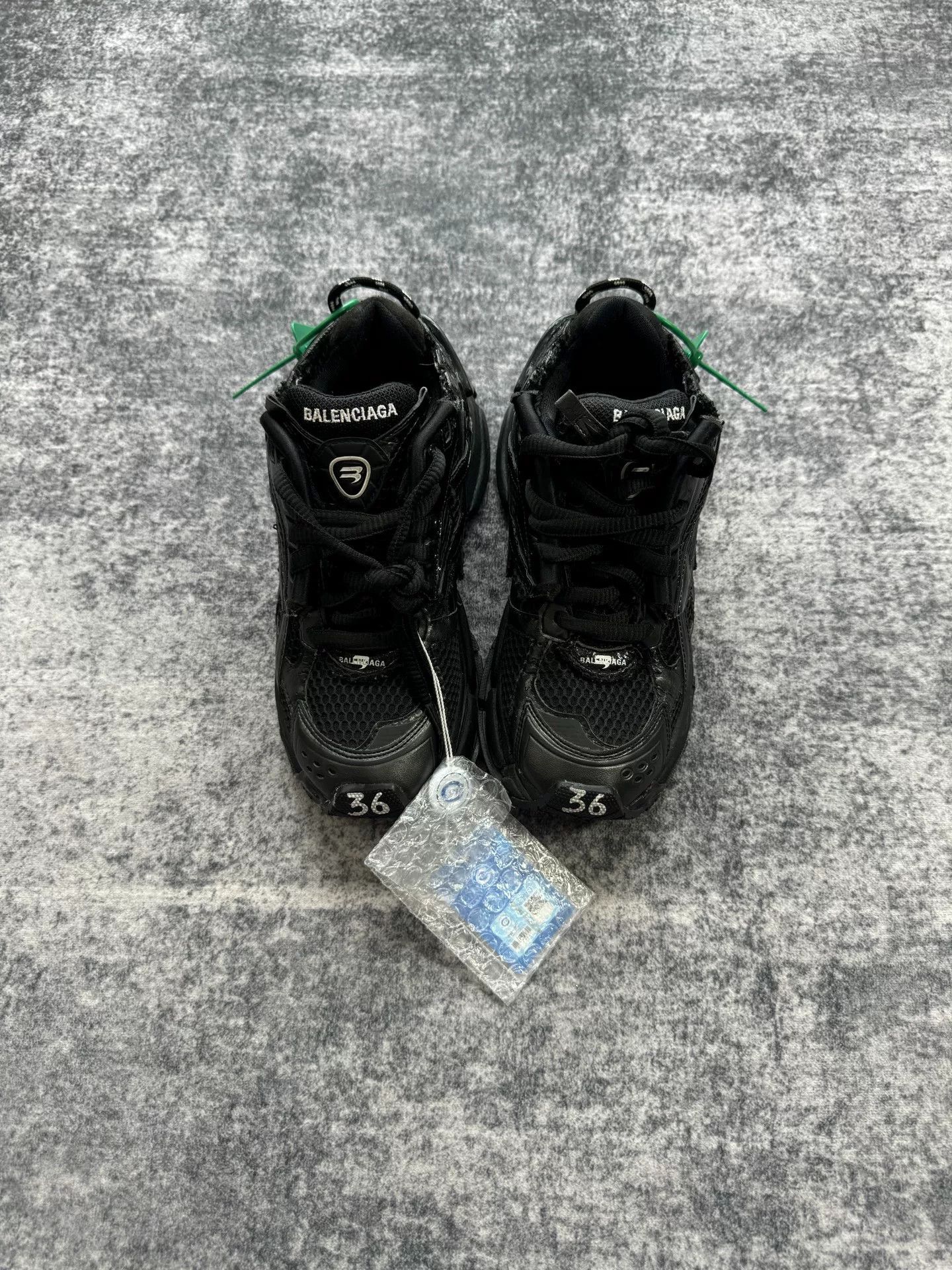 Balenciaga Balenciaga Black Distressed Runner Sneakers Size US 5 / IT 35 - 1 Thumbnail