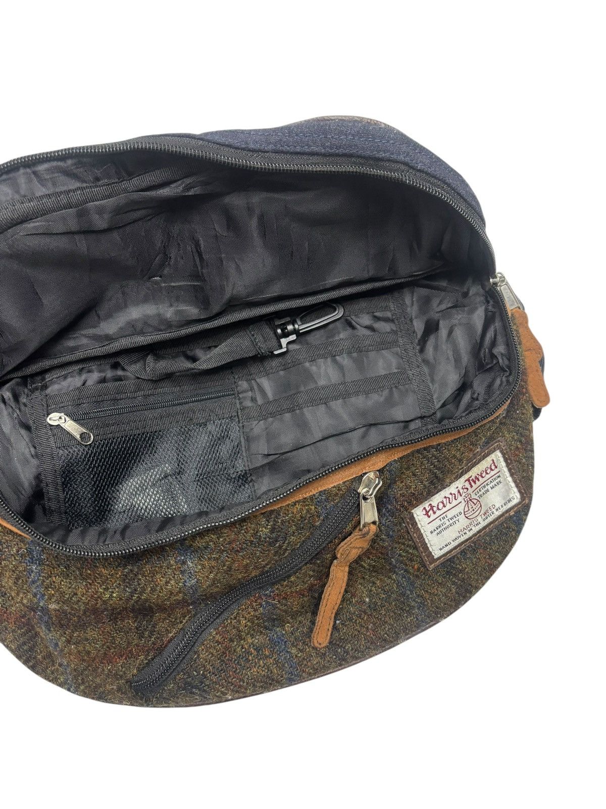 Harris Tweed RARE🔥HARRIS TWEED WAIST BAG Size ONE SIZE - 6 Thumbnail
