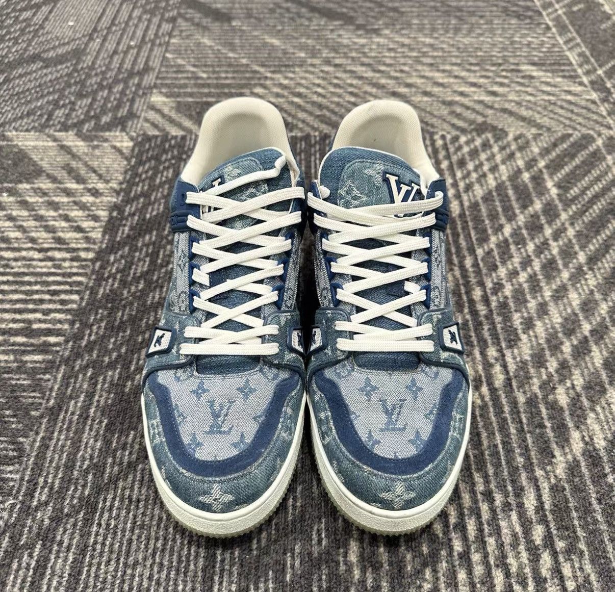 Louis Vuitton Louis Vuitton Trainer Blue Denim Sneakers J42 Size US 7.5 / EU 40-41 - 2 Thumbnail