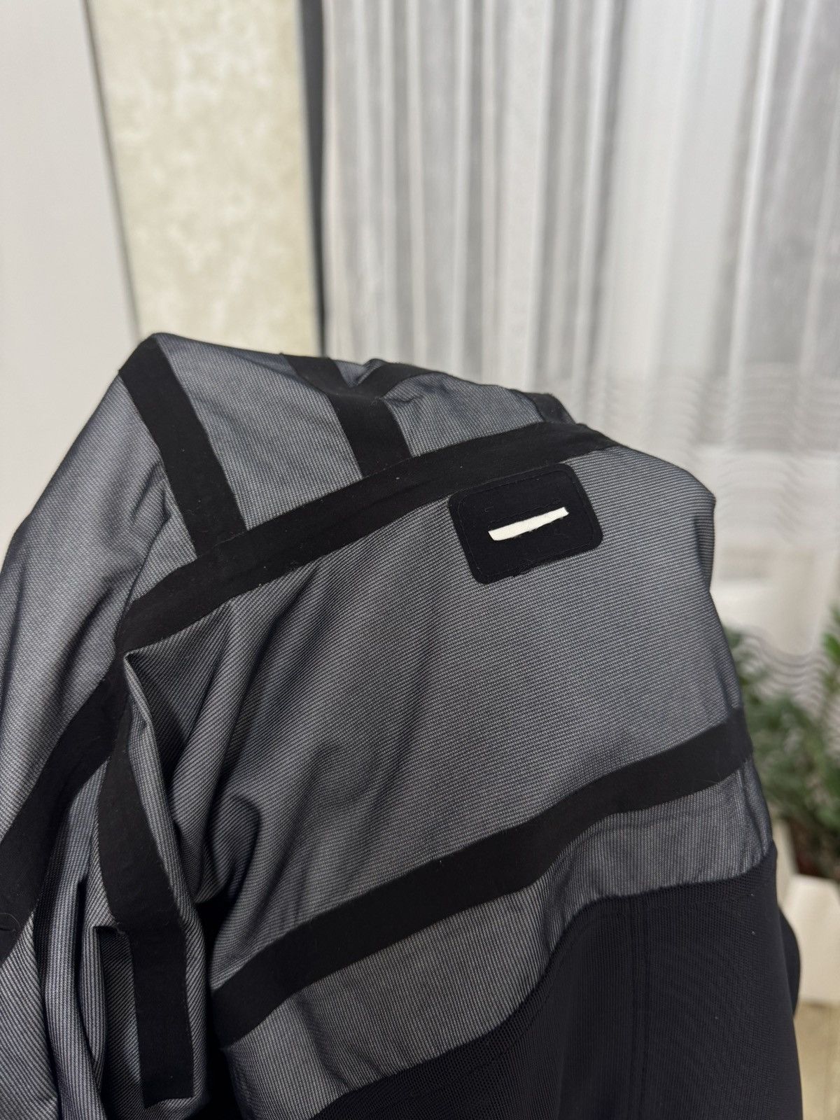 Lululemon Lululemon Rain Jacket — Size S — Excellent Condition Size S / US 4 / IT 40 - 12 Thumbnail