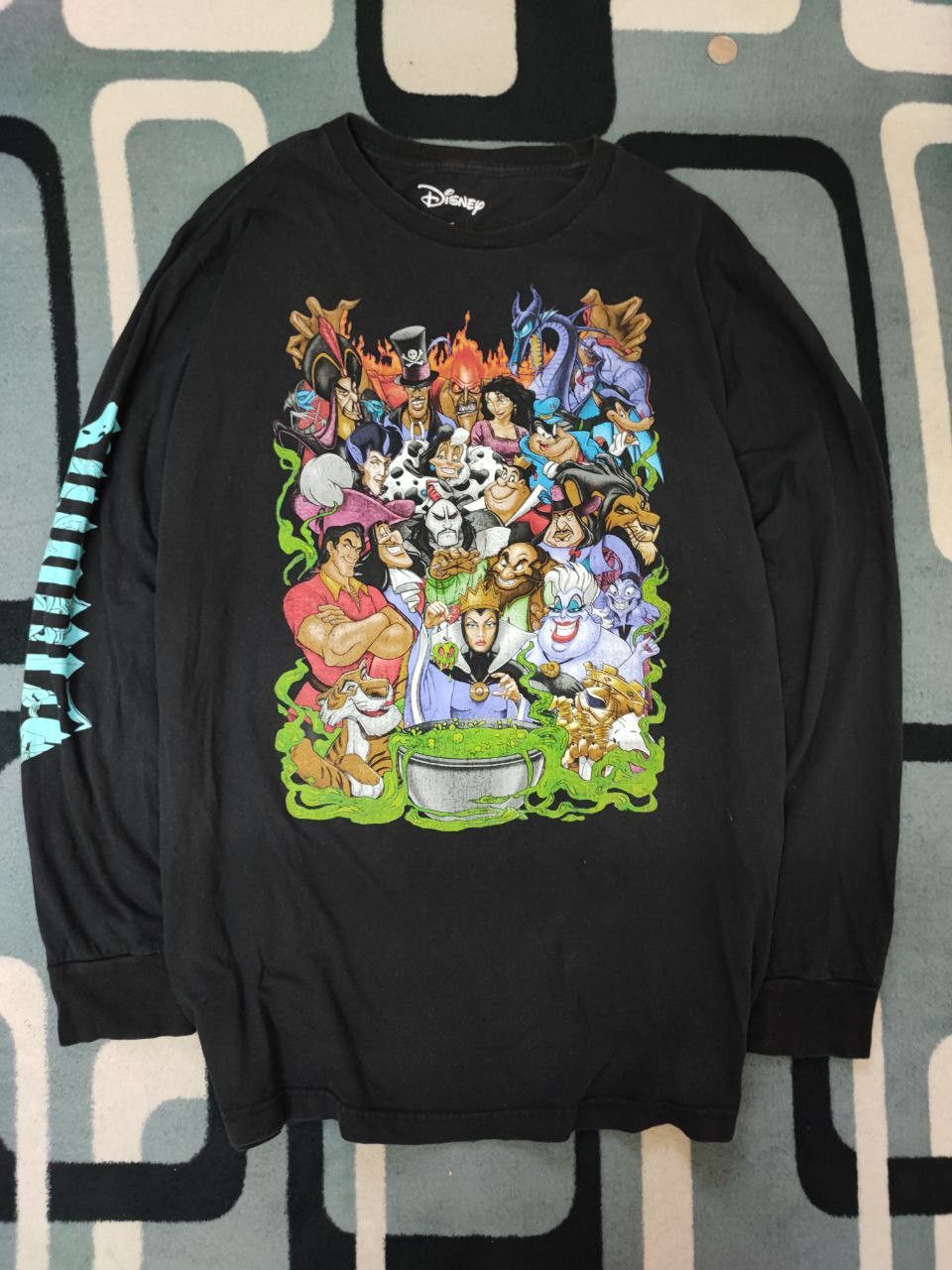 image of Very Disney All Villains Character T-Shirt in Black, Men's (Size XL)