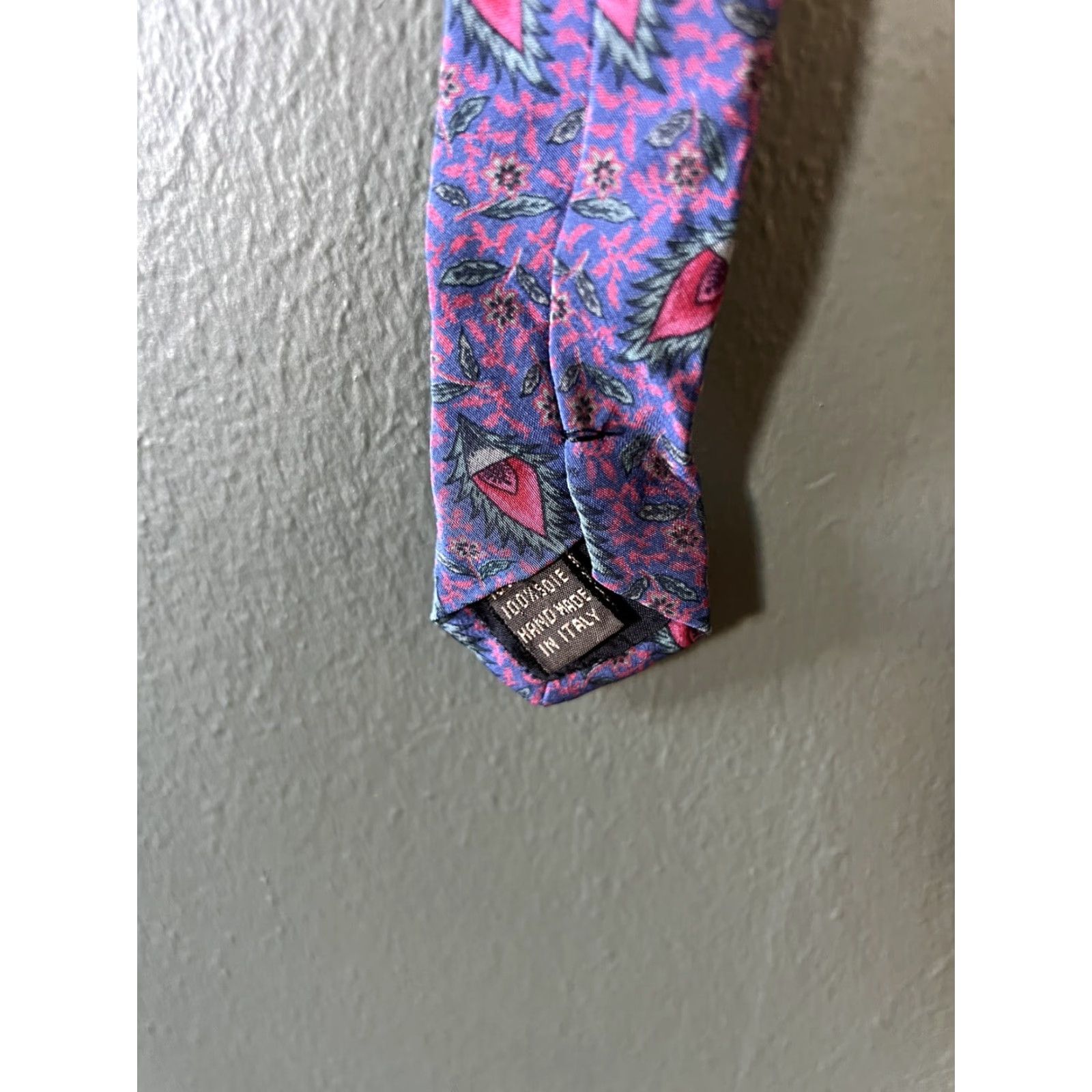 Valentino VINTAGE Valentino Mens Purple Paisley Pattern Silk Tie Size ONE SIZE - 4 Thumbnail