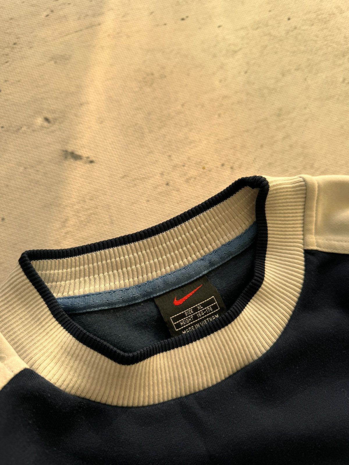 Nike × Vintage NIKE VINTAGE CENTER LOGO OVERSIZE BOXY SWEATSHIRT Size US S / EU 44-46 / 1 - 5 Thumbnail