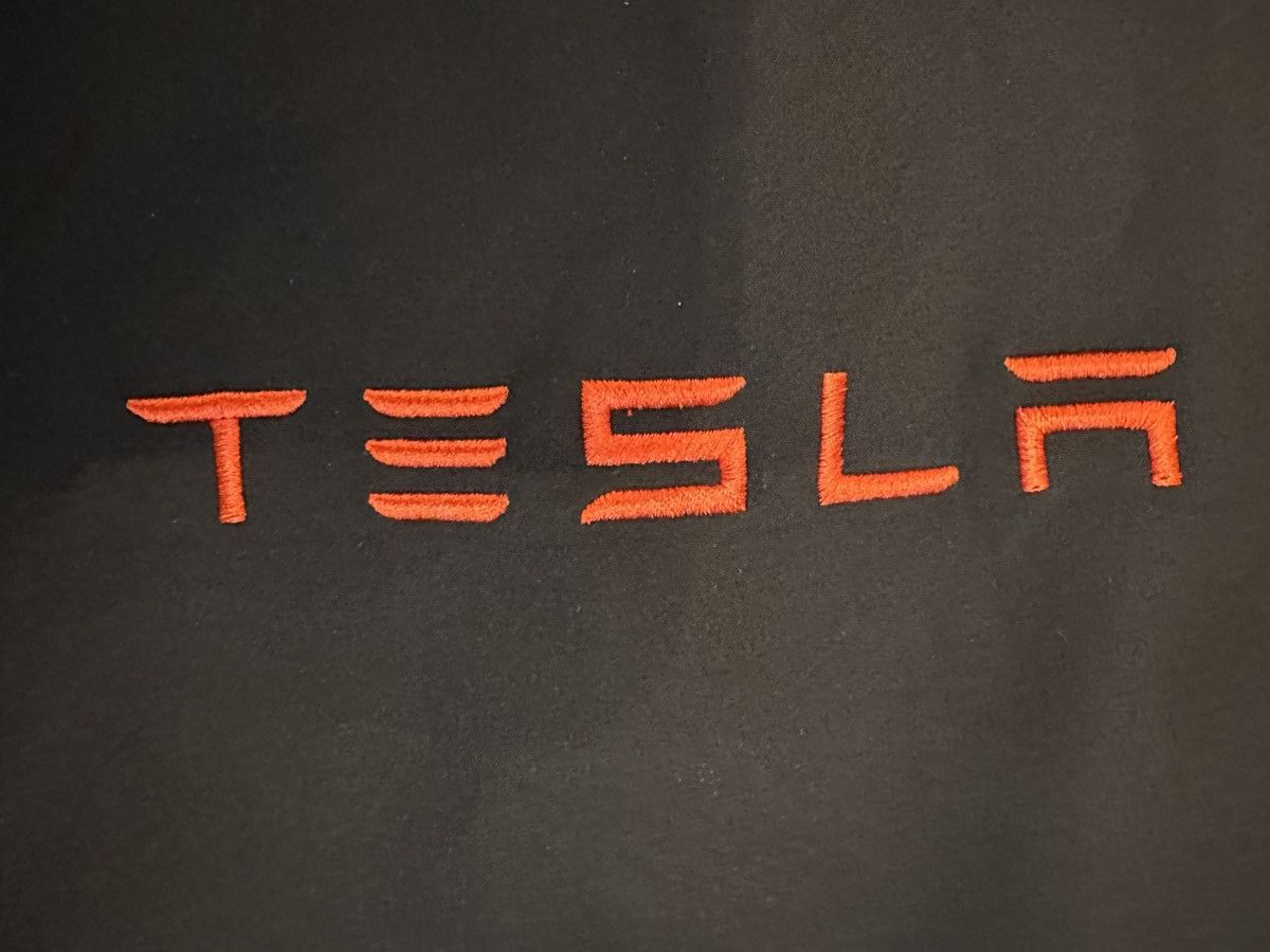 Other Tesla Employee Men’s Jacket Black Softshell Full Zip-Medium Size US M / EU 48-50 / 2 - 15 Thumbnail