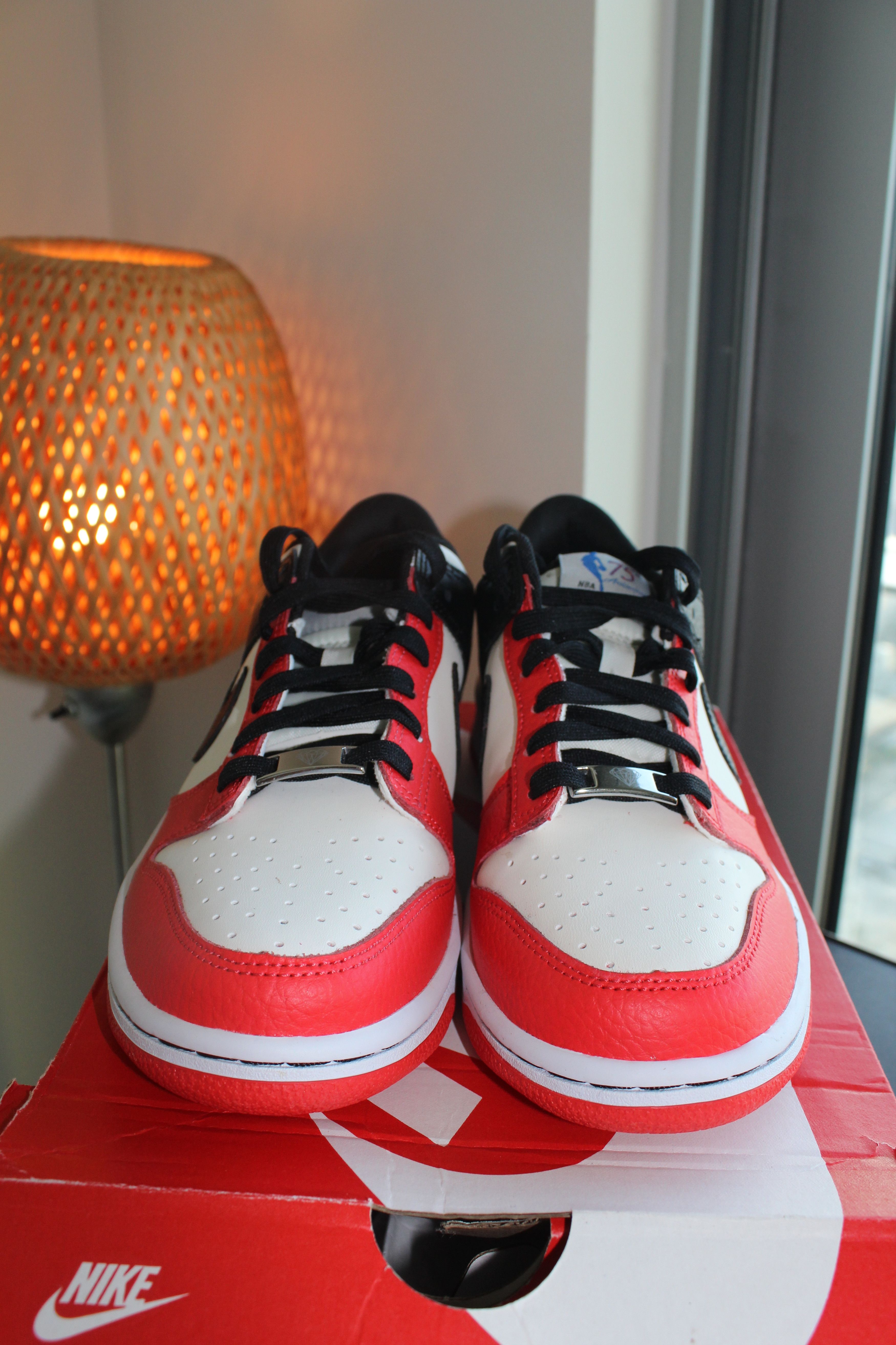 Nike Nike Dunk Low EMB NBA 75th Anniversary Chicago GS 6.5Y/8W Size US 8 / IT 38 - 3 Thumbnail