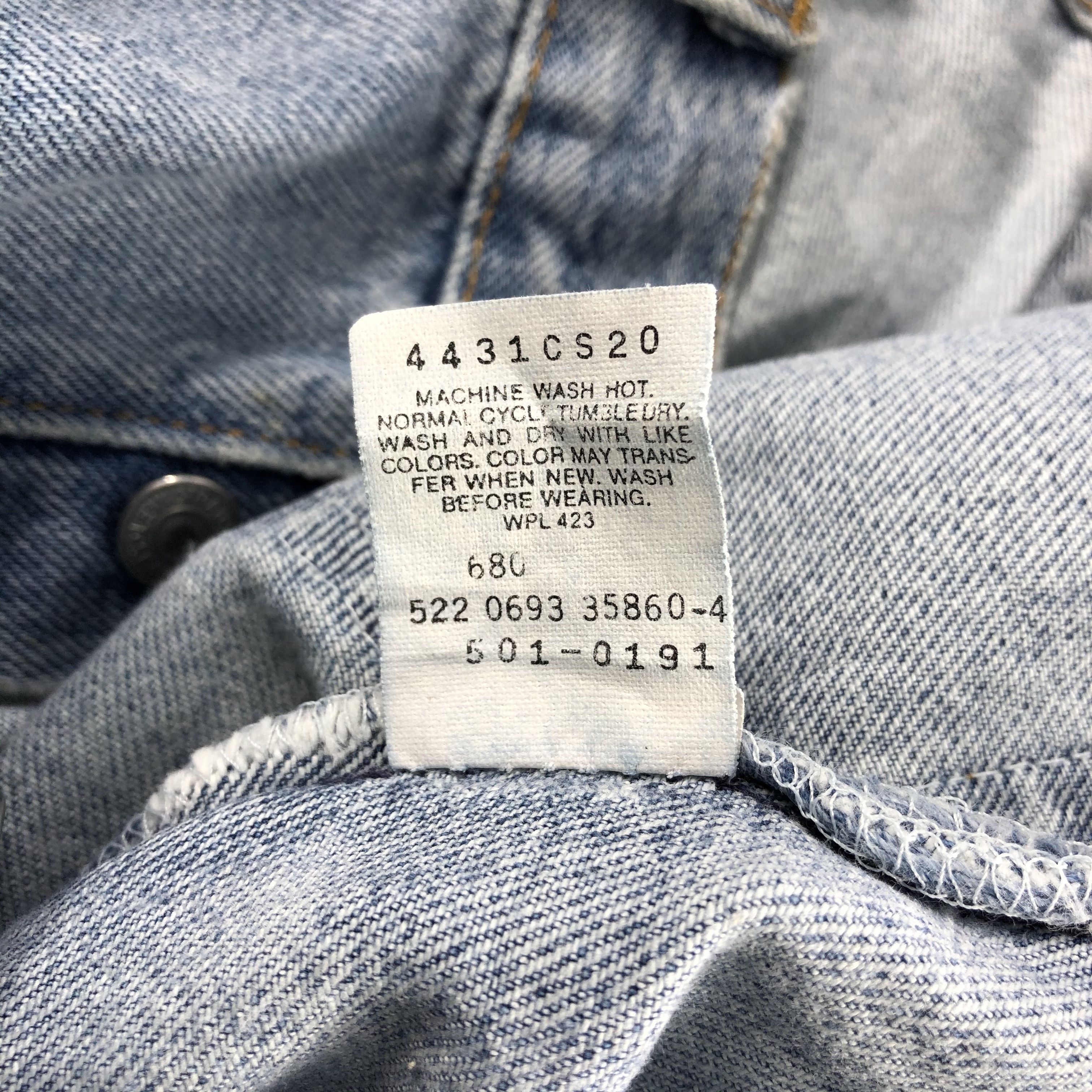 Levi's Vintage 90s Light Wash Levis 501 Jeans-JM1350 Size US 35 - 12 Thumbnail