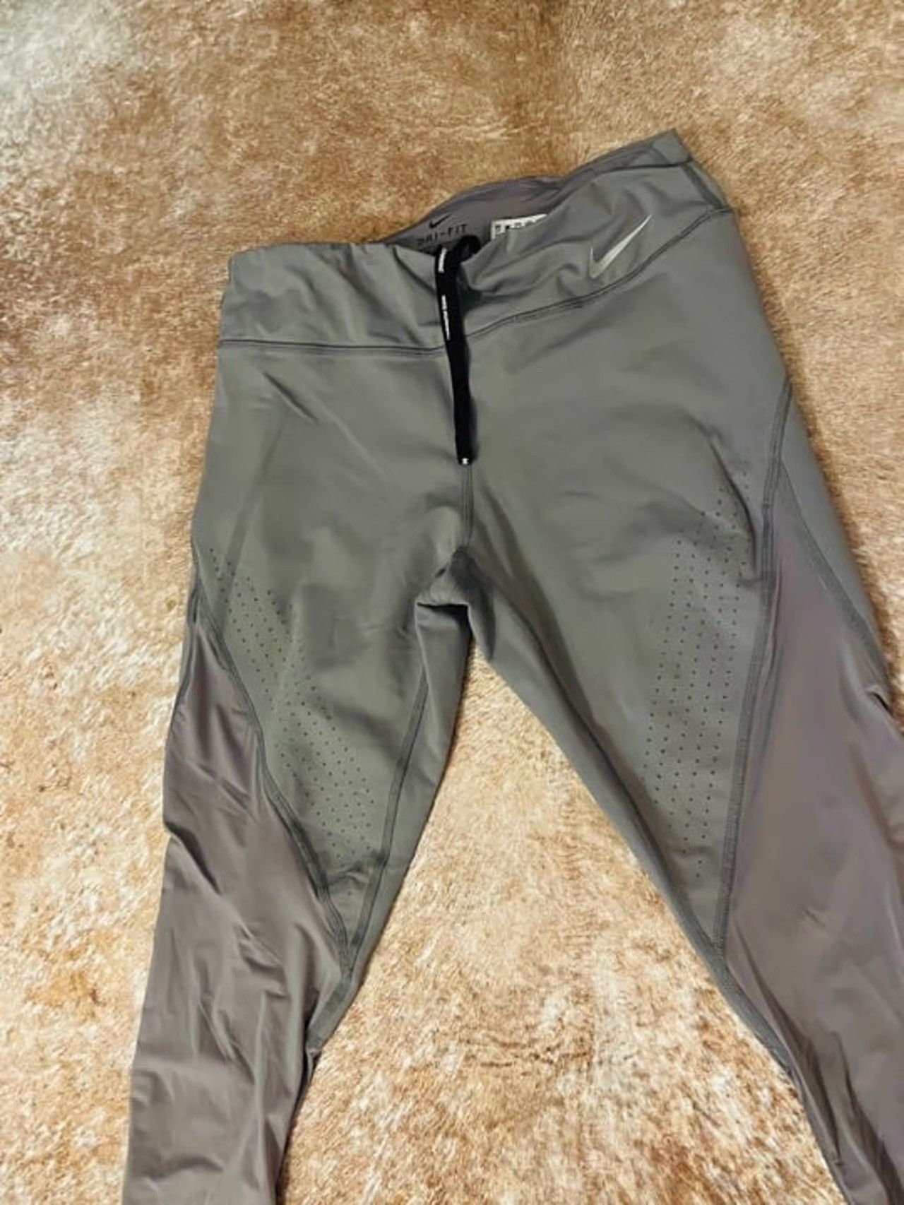 Nike Nike Running Cropped Mesh Leggings Size 30" / US 8 / IT 44 - 2 Thumbnail