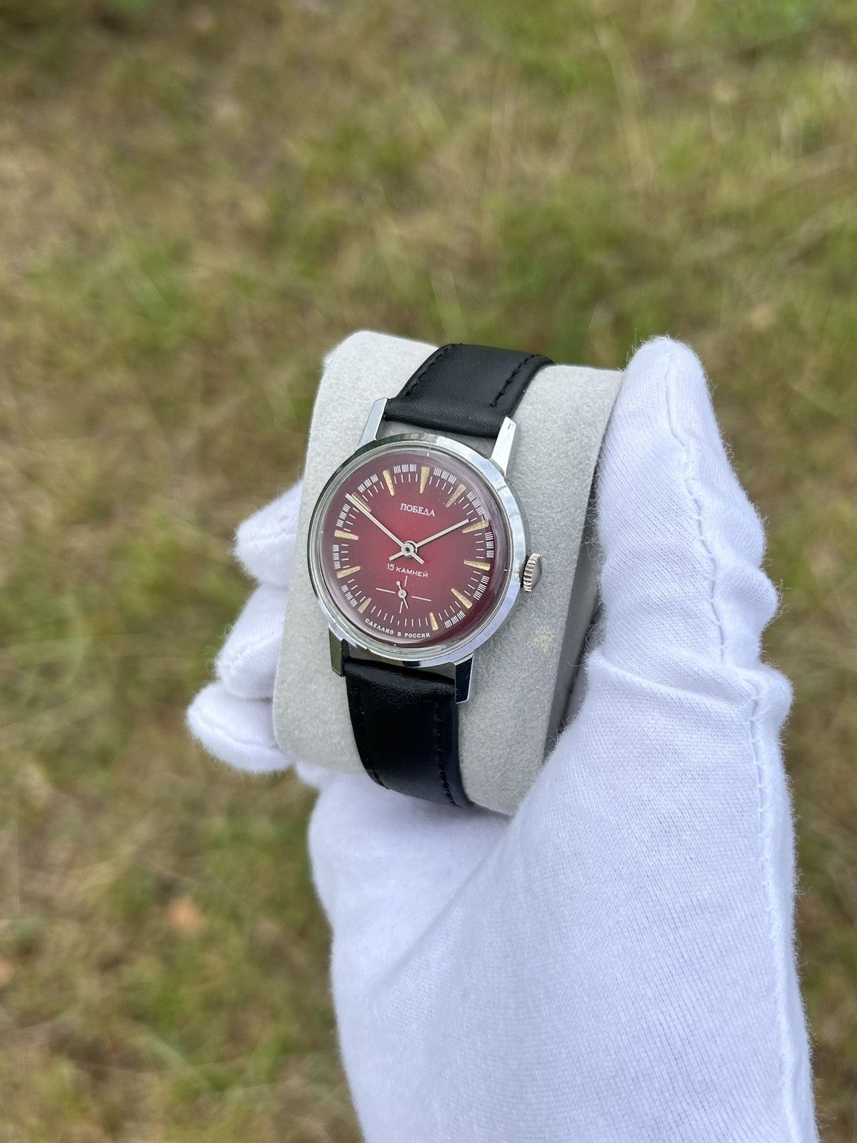 Vintage Vintage Watch Pobeda Retro Authentic Mechanical 1990s Size ONE SIZE - 4 Thumbnail