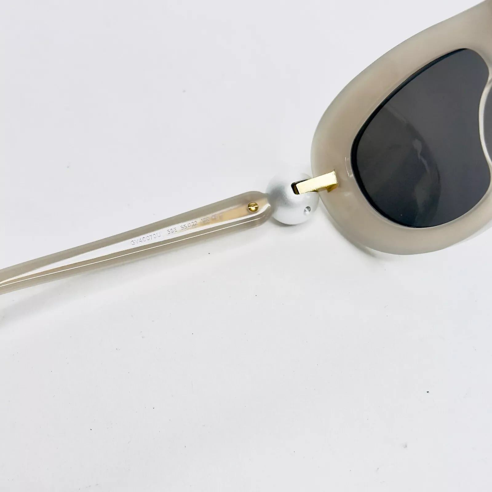 Givenchy GIVENCHY 4G PEARL 40070 Beige Brown GV40070U Wrap Sunglasses Size ONE SIZE - 5 Thumbnail