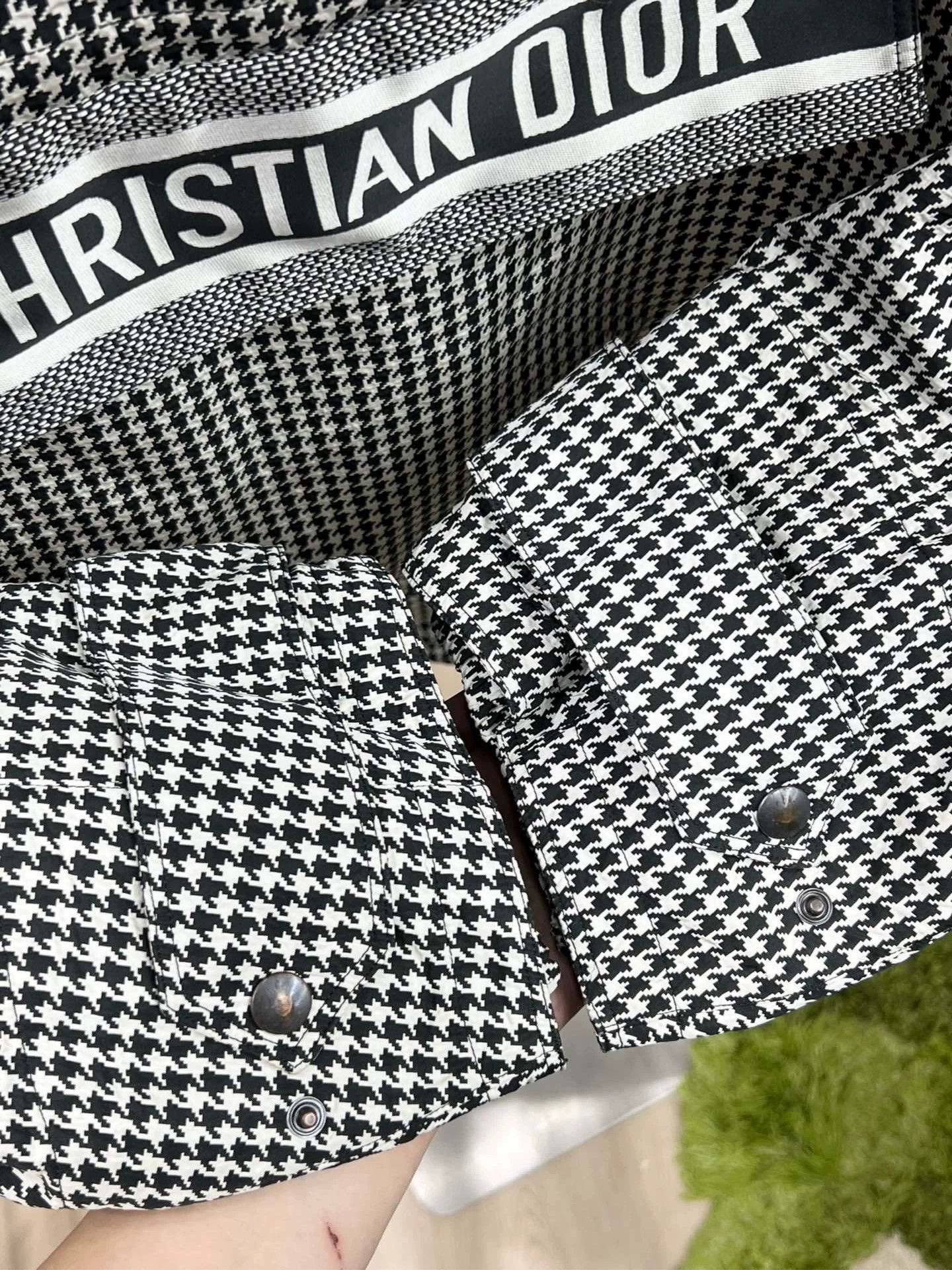 Dior dior houndstooth hooded long sleeve jacket Size US S / EU 44-46 / 1 - 4 Thumbnail