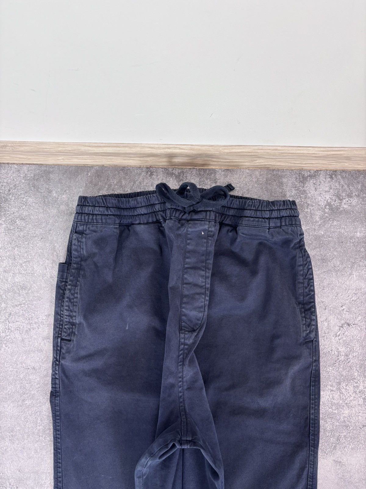 Carhartt Carhartt WIP Lawton Pants Men’s Navy Blue Joggers Tapered Size US 34 / EU 50 - 16 Thumbnail