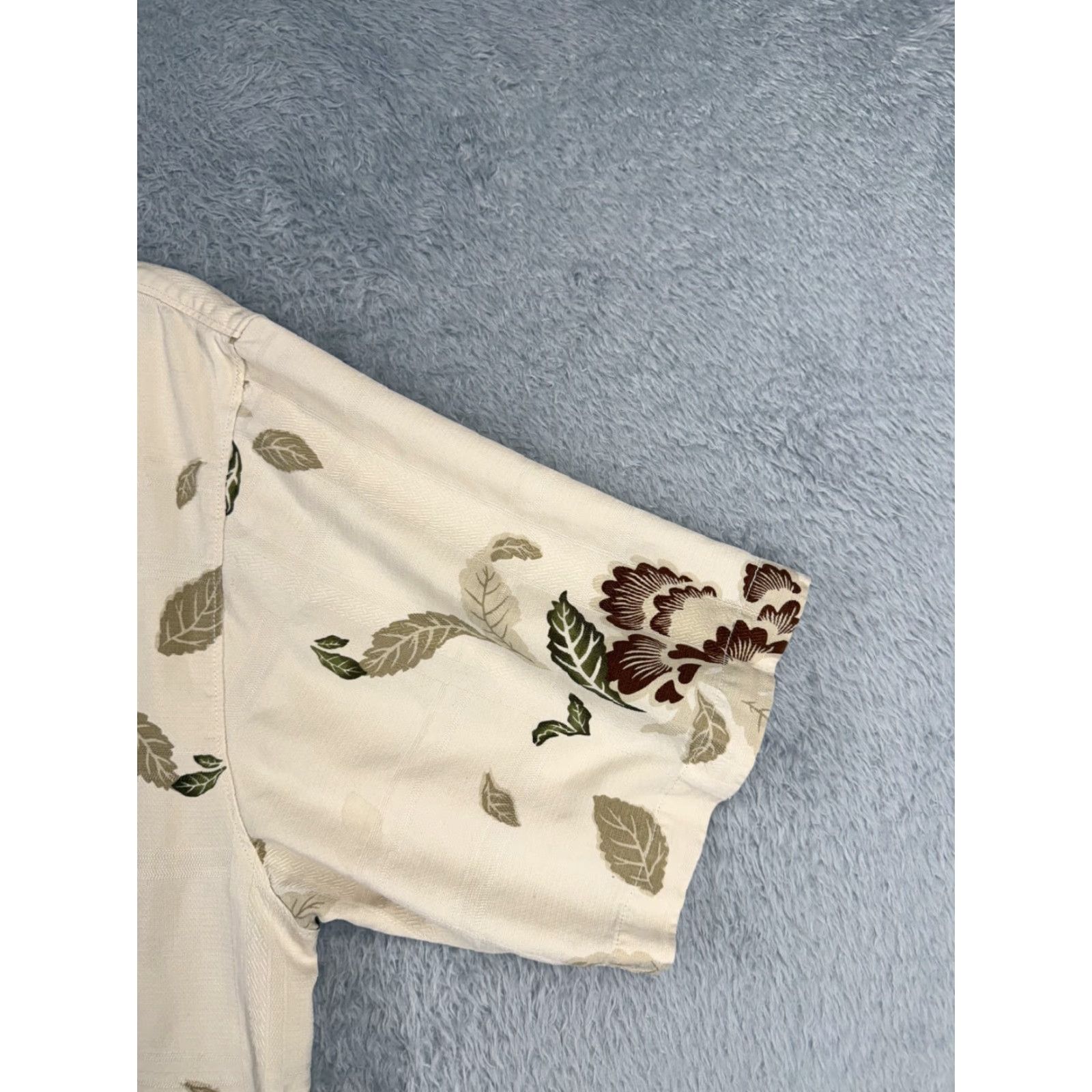 Tommy Bahama Tommy Bahama Shirt Men Large Beige Leaf Pattern Button Up Hawaiian Silk 100% Silk Dressy Casual Villa Resort Beachwear Button-Up Mens Size US L / EU 52-54 / 3 - 2 Thumbnail