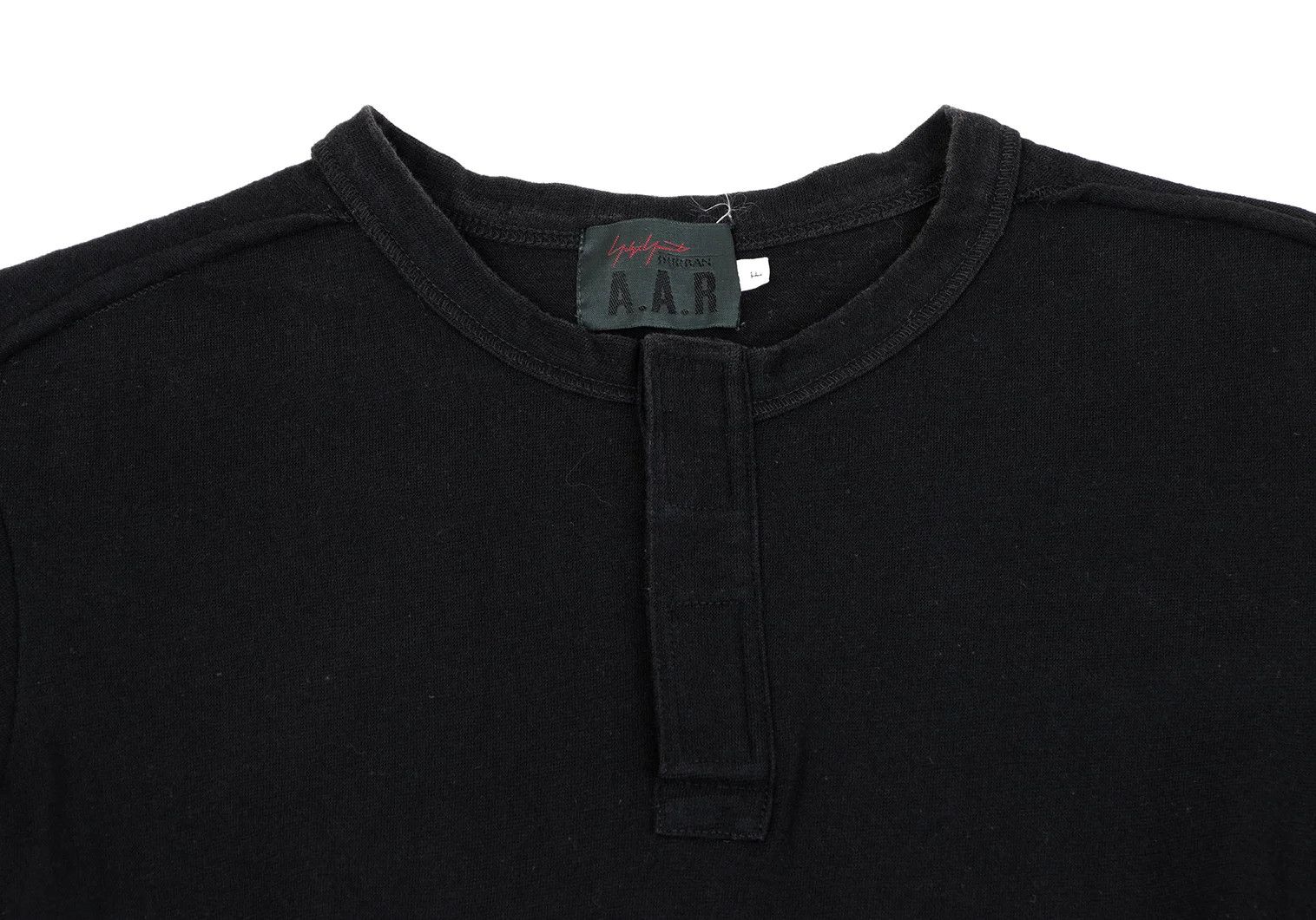 Yohji Yamamoto Yohji Yamamoto Velcro Neck Center Seam T-Shirt Size US M / EU 48-50 / 2 - 2 Thumbnail