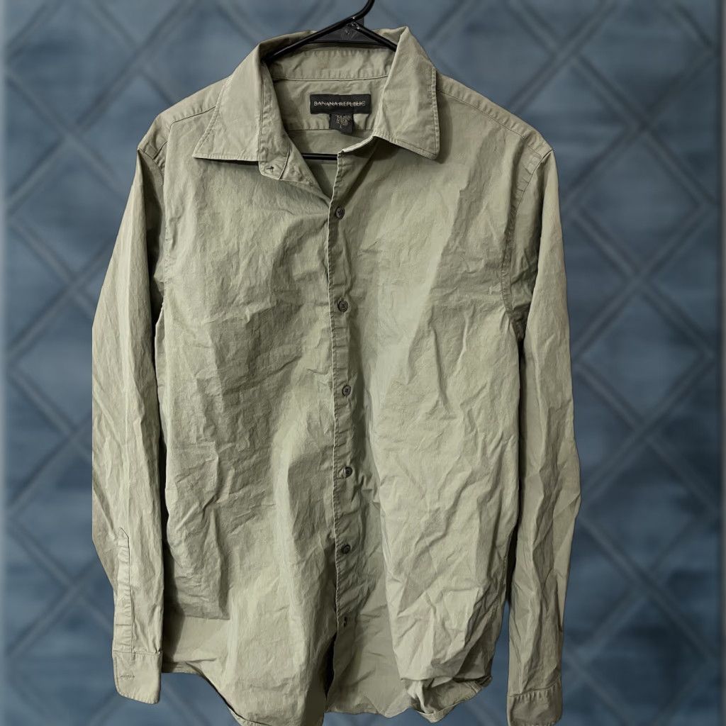 Banana Republic VINTAGE Banana Republic Mens Large Green Solid Classic Fit Button Up Shirt Y2K Size US L / EU 52-54 / 3 - 1 Thumbnail
