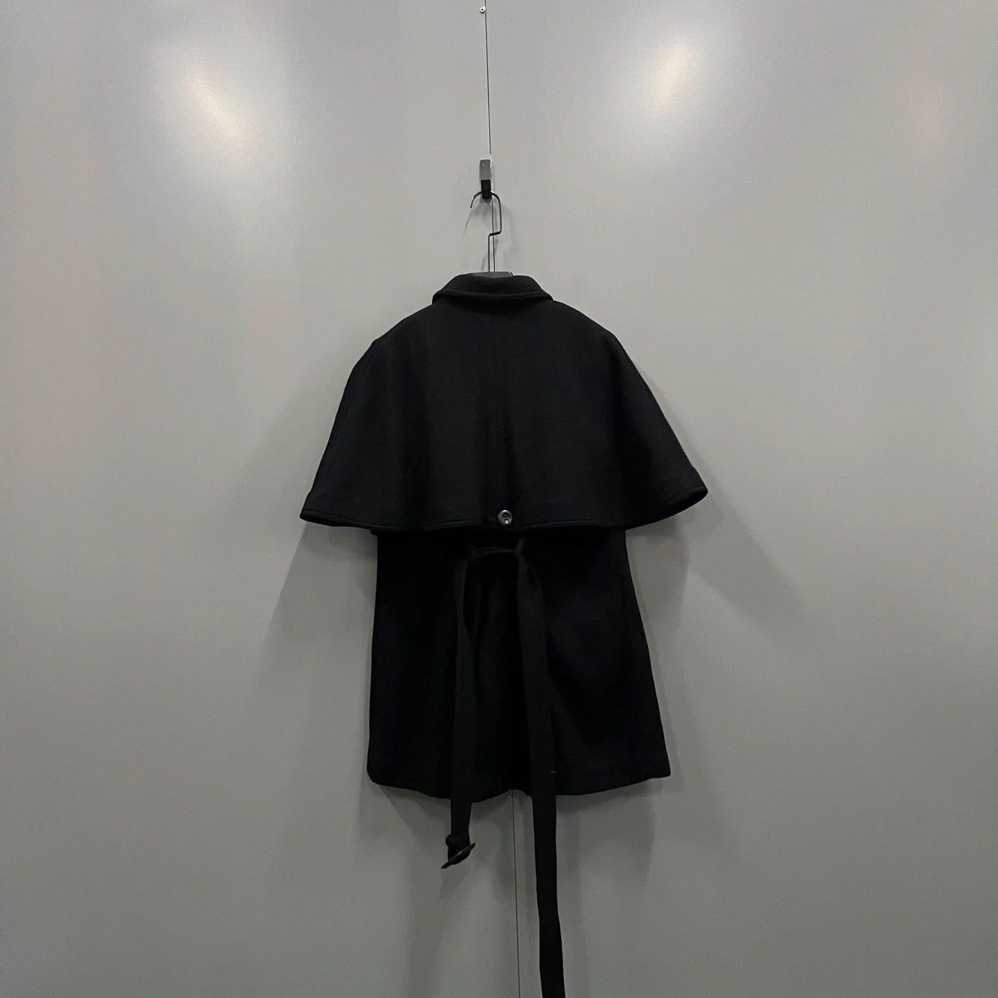 Burberry Burberry Black Knit Double-Breasted Sleeveless L 98 New Size L / US 10 / IT 46 - 2 Thumbnail