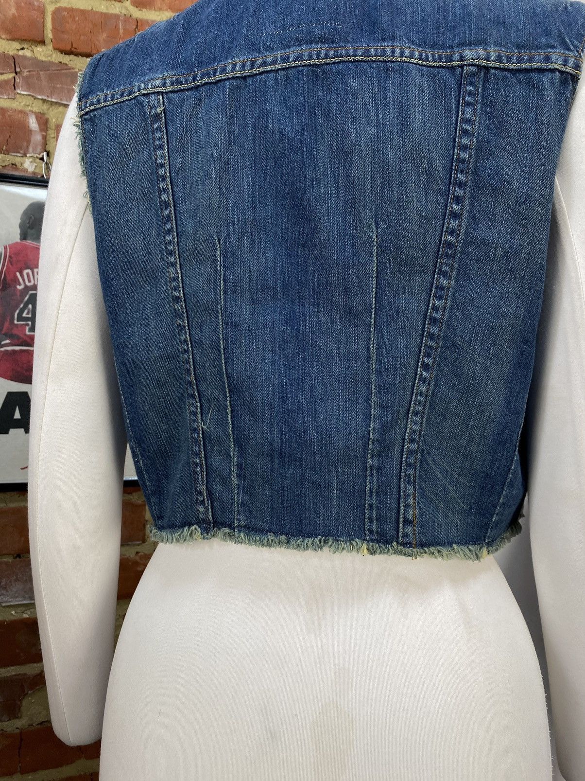 Levi's NWT Women's Levi's Distressed Jeans Vest Size M / US 6-8 / IT 42-44 - 13 Thumbnail