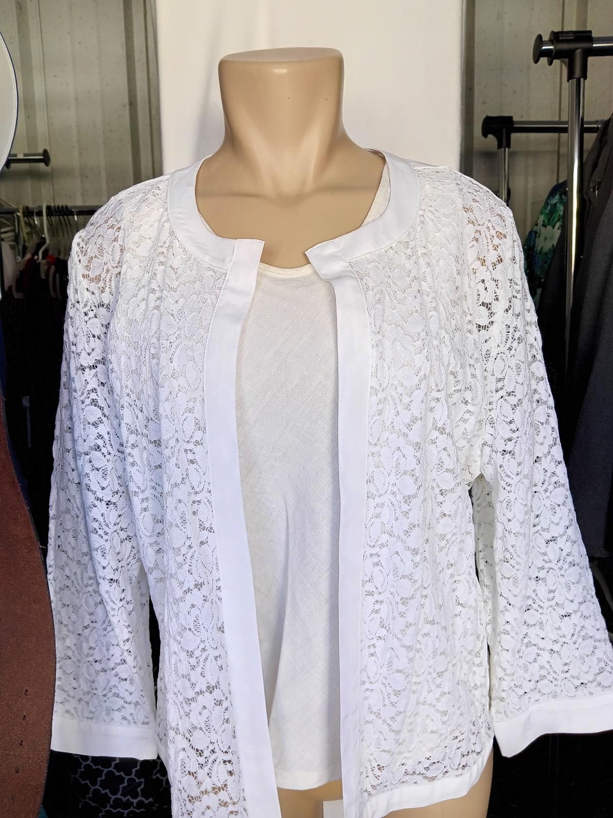 Alfani Elegant ALFANI White Lace Overlay Cardigan - Size L Size L / US 10 / IT 46 - 1 Thumbnail
