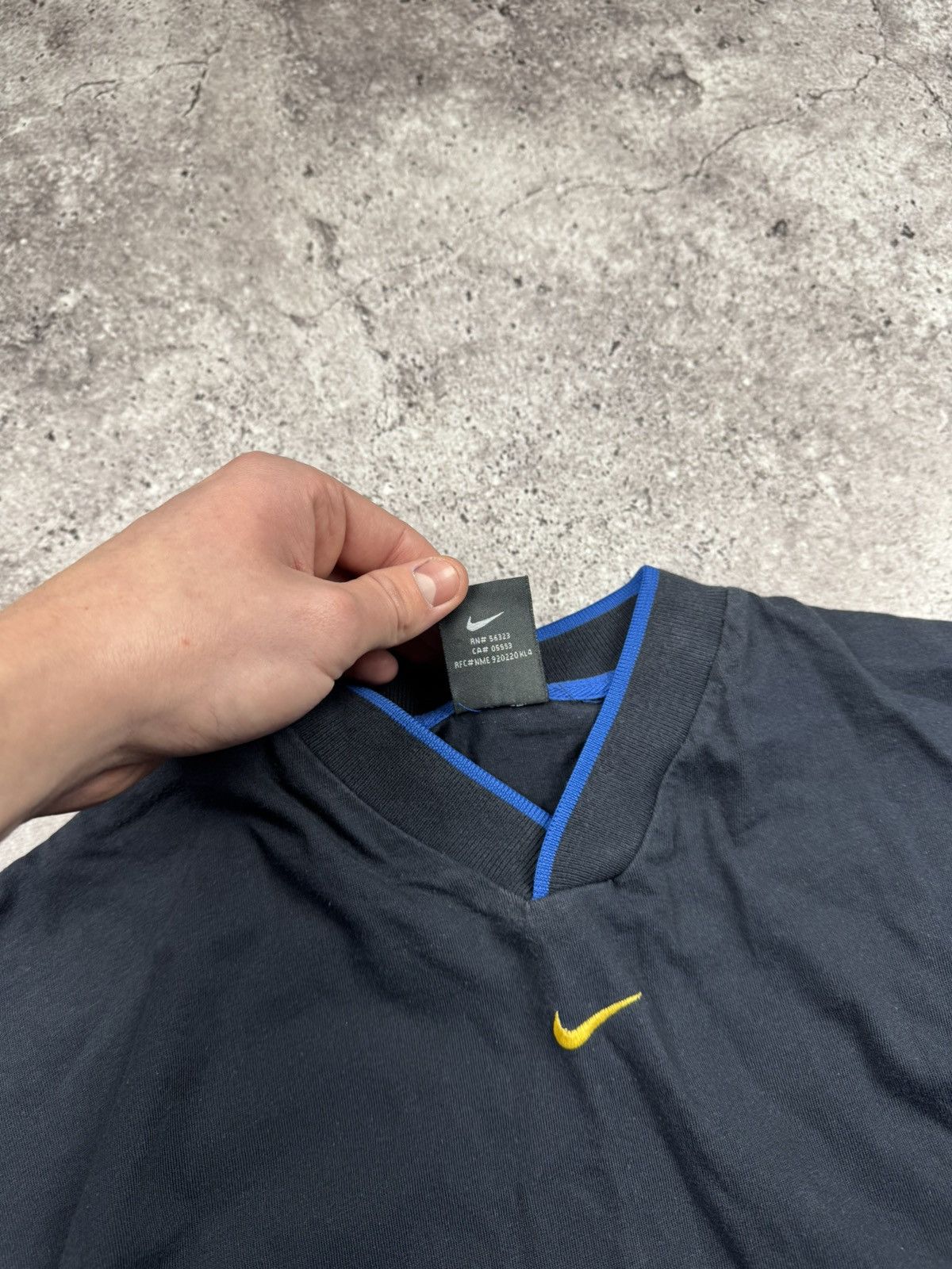 Nike Vintage 90s Nike Centre Swoosh Baggy T-Shirt Y2K Japan Style Size US L / EU 52-54 / 3 - 5 Thumbnail