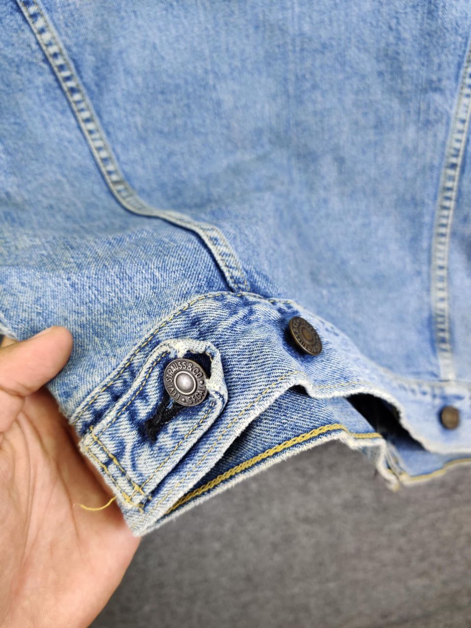 Levi's Vintage 90s Levi's Big E 71557 Denim Trucker Jacket Size US M / EU 48-50 / 2 - 11 Thumbnail