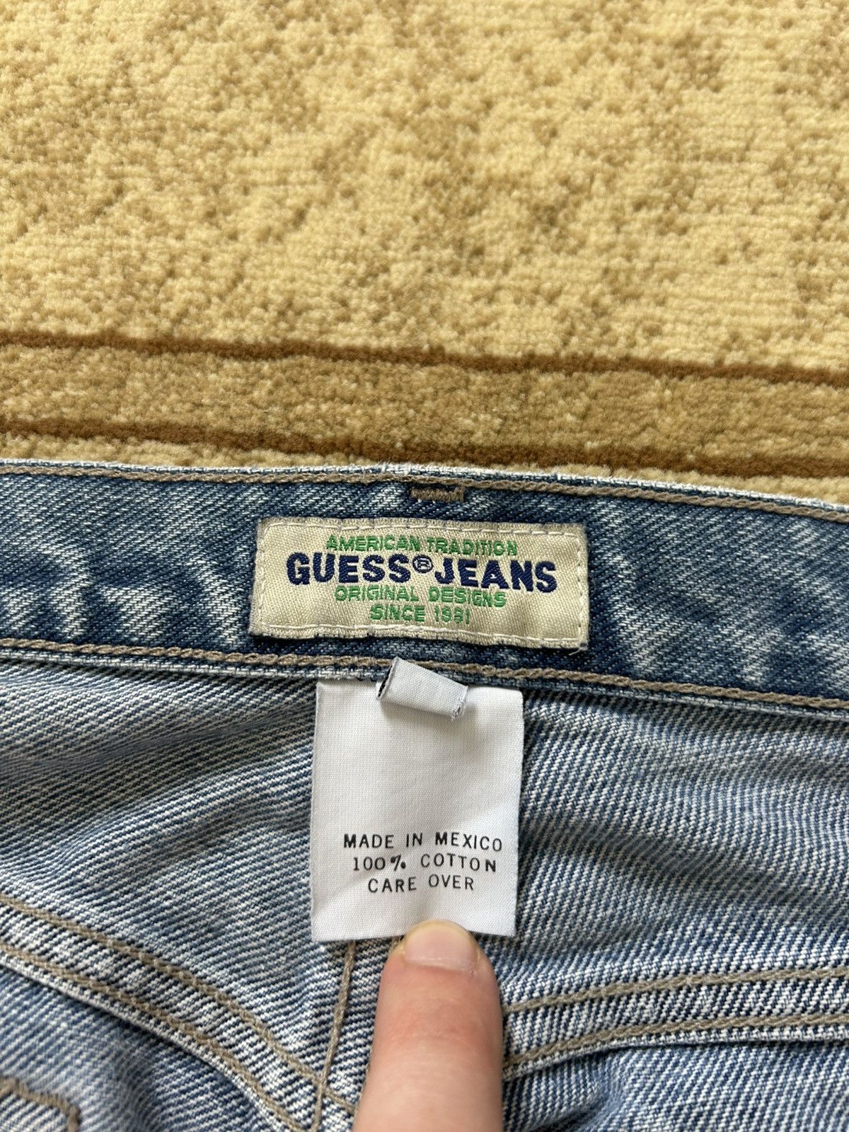 Guess Vintage Guess Light Wash Jeans Size US 31 - 10 Thumbnail