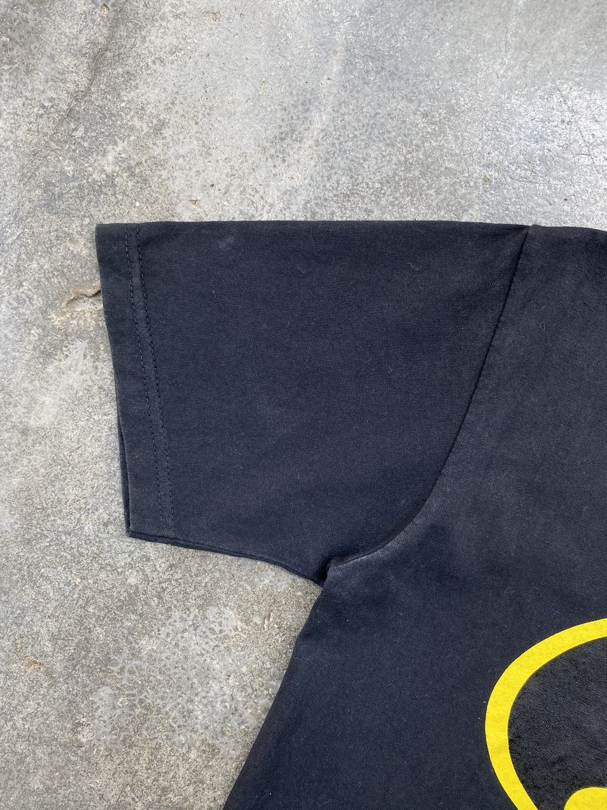 Vintage Vintage Batman Tits Logo Tees Size US M / EU 48-50 / 2 - 5 Thumbnail