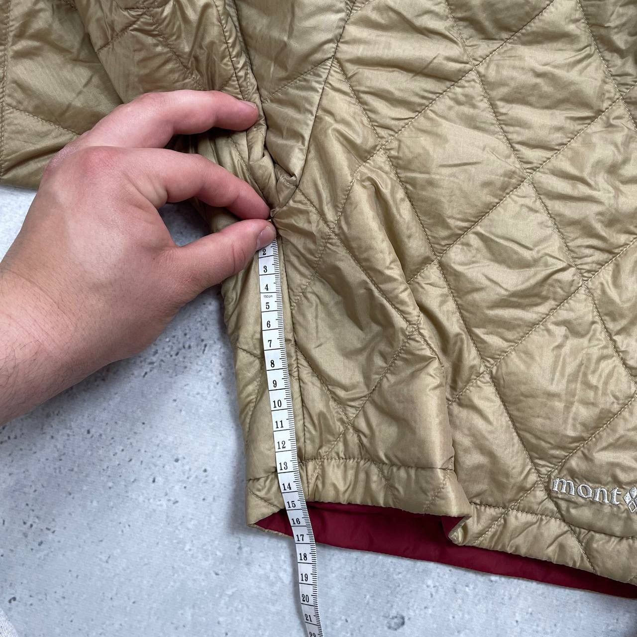 Japanese Brand × Montbell Montbell Reversible Thermawrap Shorts Women's Red/ Gold Size 26" / US 2 / IT 38 - 14 Thumbnail
