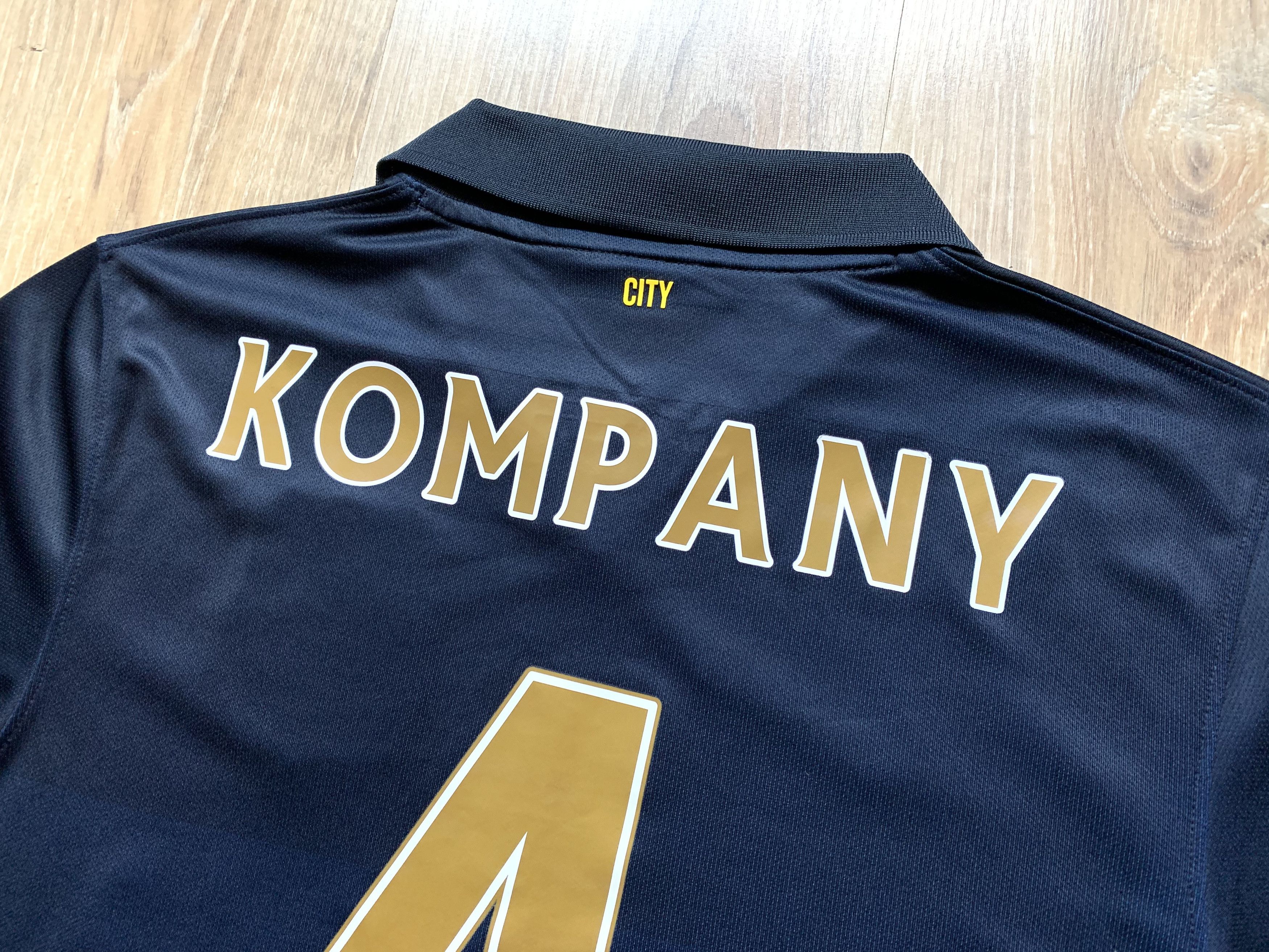 Nike Nike Manchester City Football Shirt 2014-2015 Size US S / EU 44-46 / 1 - 9 Thumbnail
