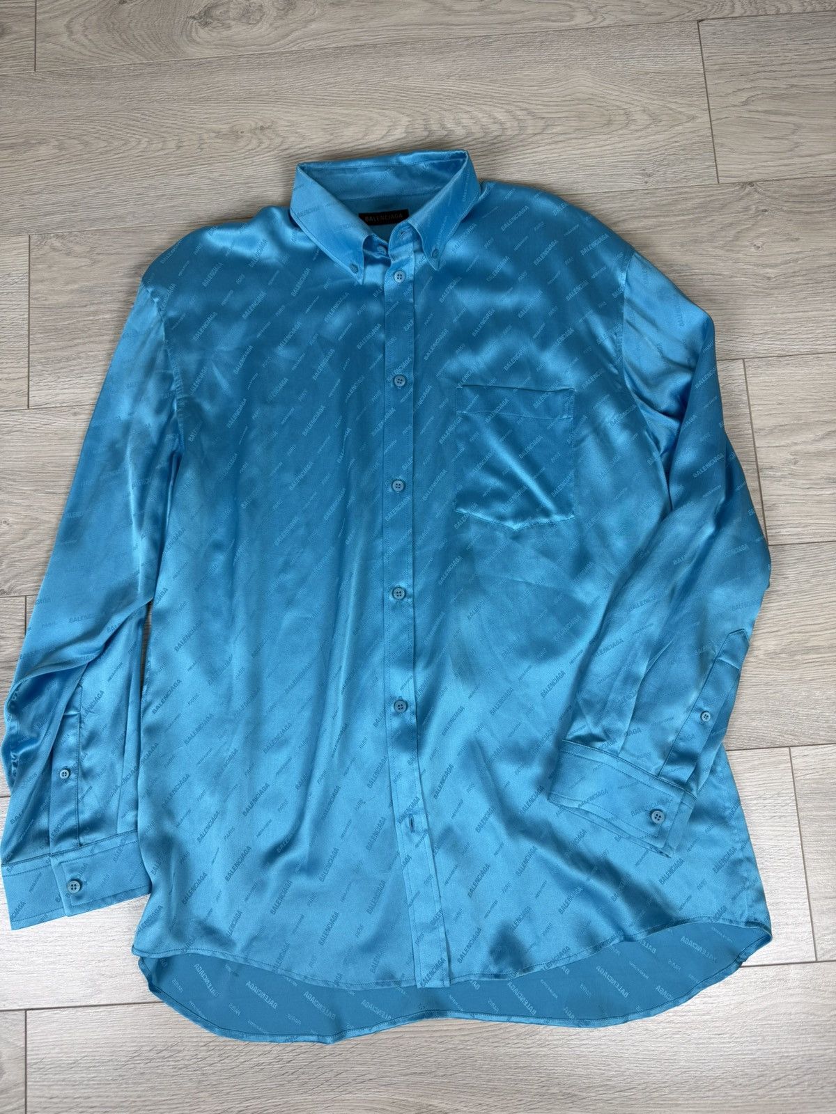 Balenciaga Balenciaga Silk Monogram Shirt Size XS / US 0-2 / IT 36-38 - 6 Thumbnail