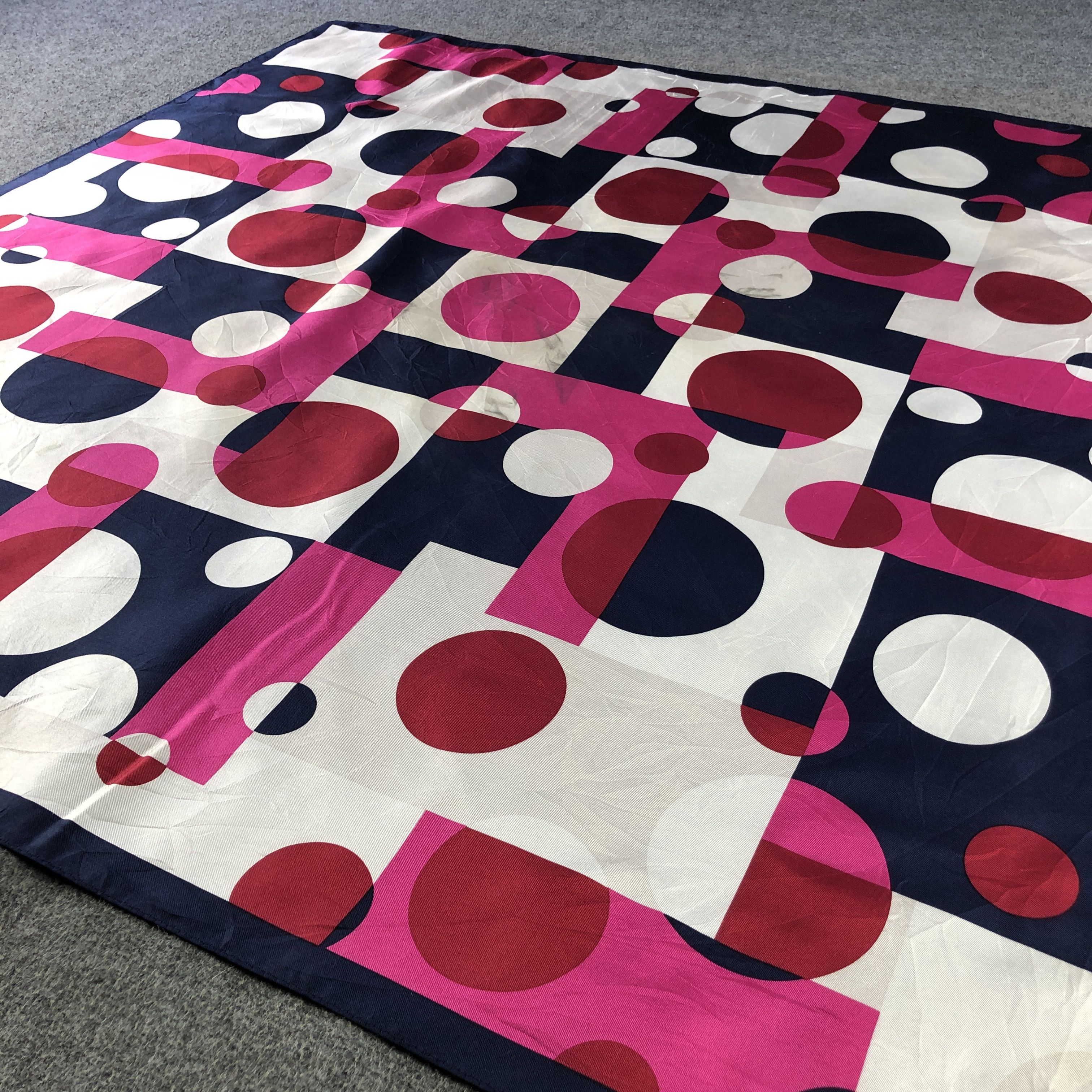 Japanese Brand Vintage Luxury Abstract Silk Scarf M1283 Size ONE SIZE - 3 Thumbnail