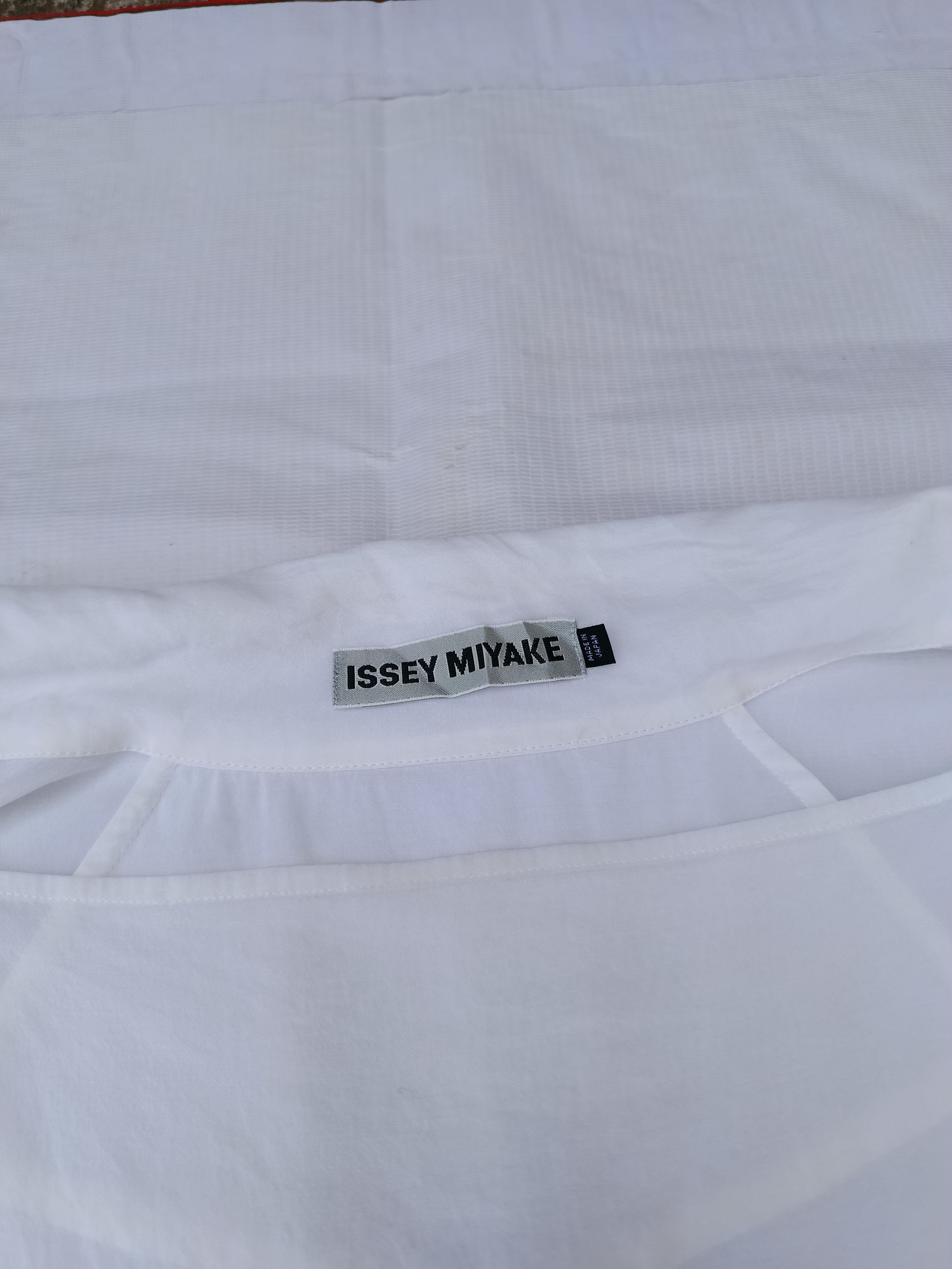 Issey Miyake Vintage 00s Issey Miyake Cropped Blouses Size M / US 6-8 / IT 42-44 - 4 Thumbnail
