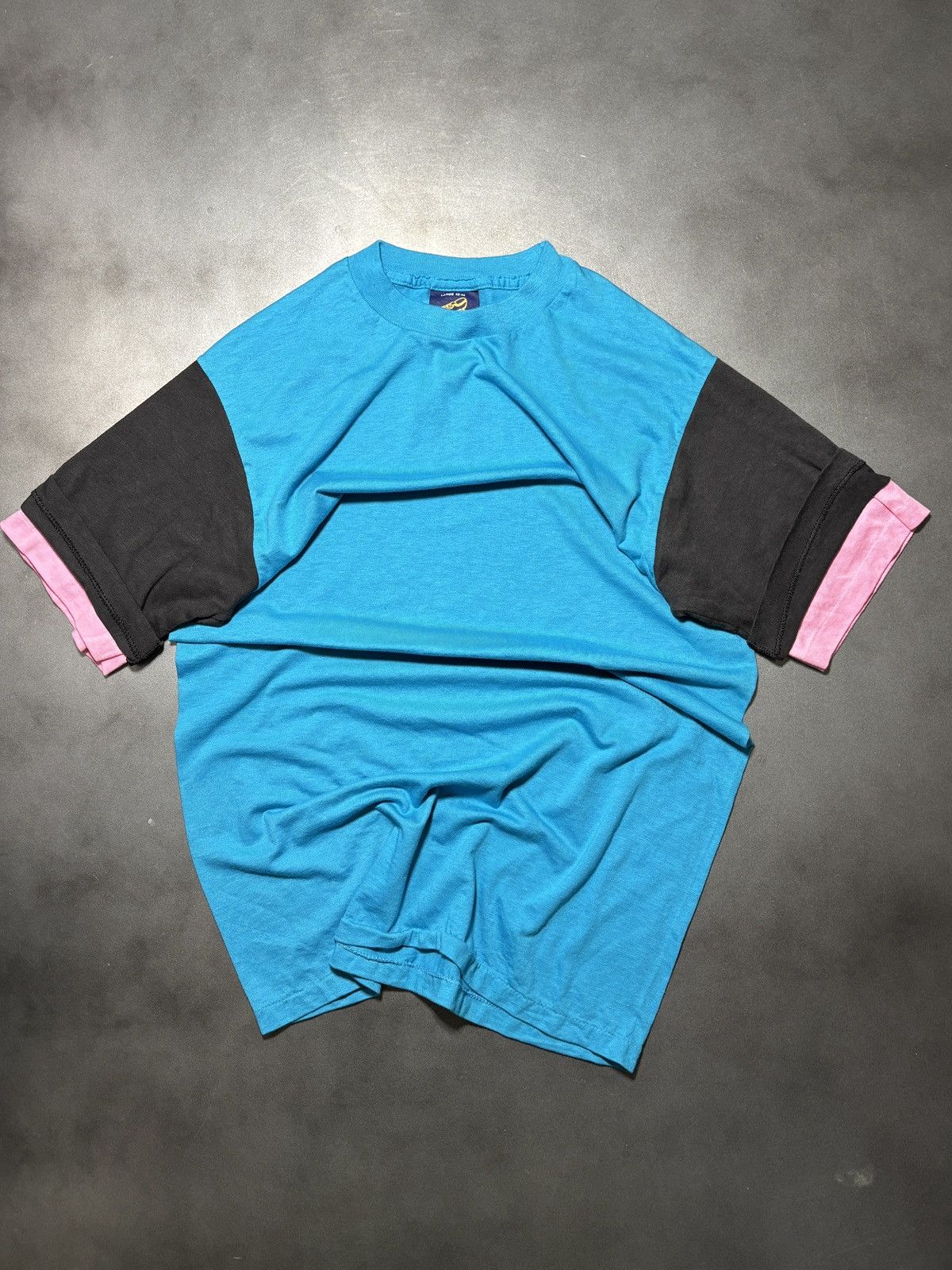 Vintage 1980s Double Sleeve Twofer Tee Vintage Sneakers USA Shirt 80 Size US S / EU 44-46 / 1 - 1 Thumbnail