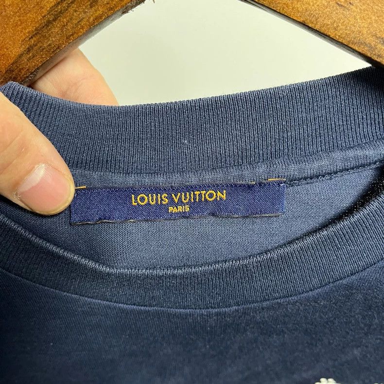 Louis Vuitton Louis Vuitton Lianliankan short sleeves 2504-Nextarrow Size US S / EU 44-46 / 1 - 3 Thumbnail