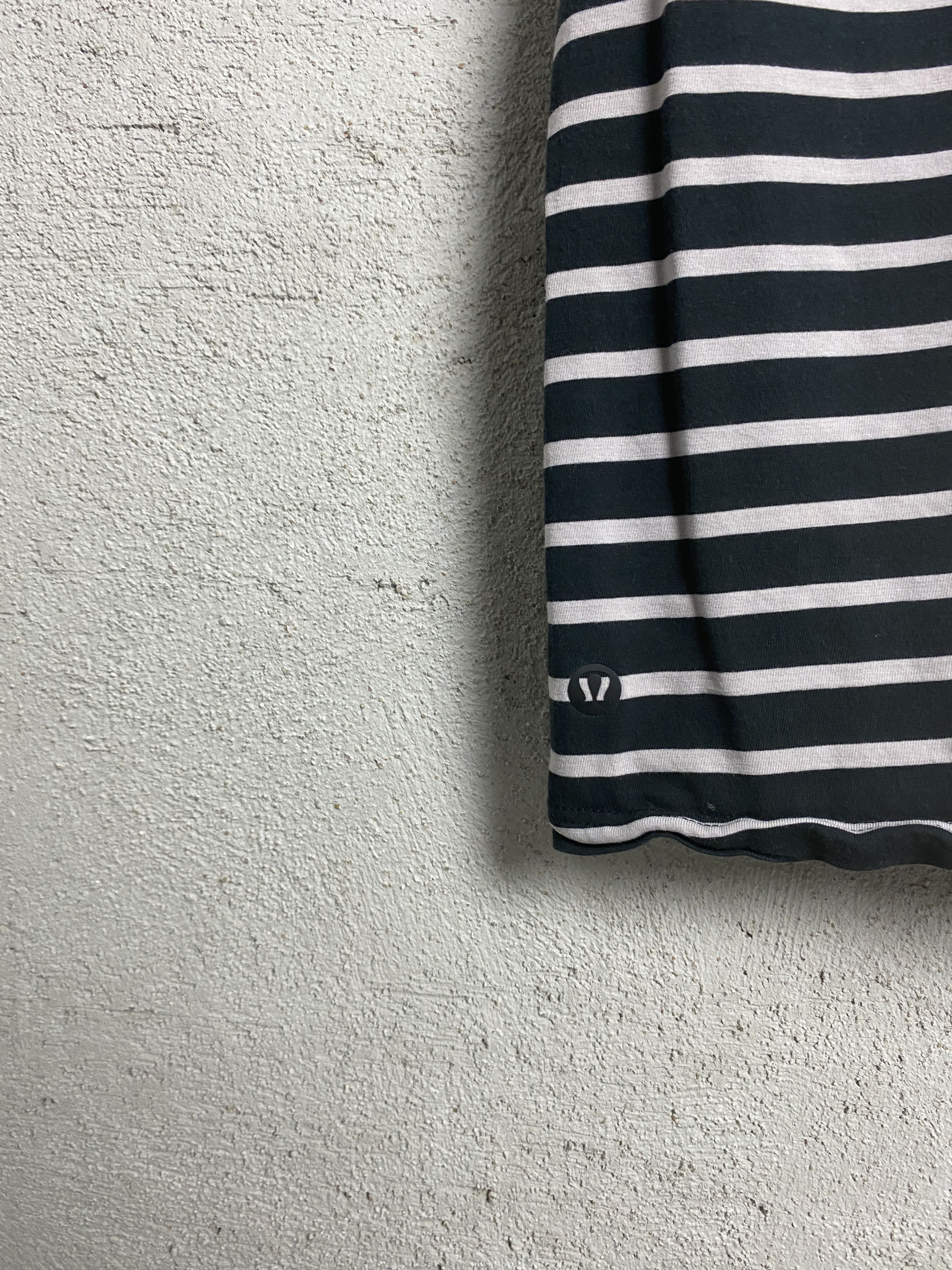 Lululemon Lululemon striped t-shirt tee casual sport yoga pilates gym Size M / US 6-8 / IT 42-44 - 5 Thumbnail