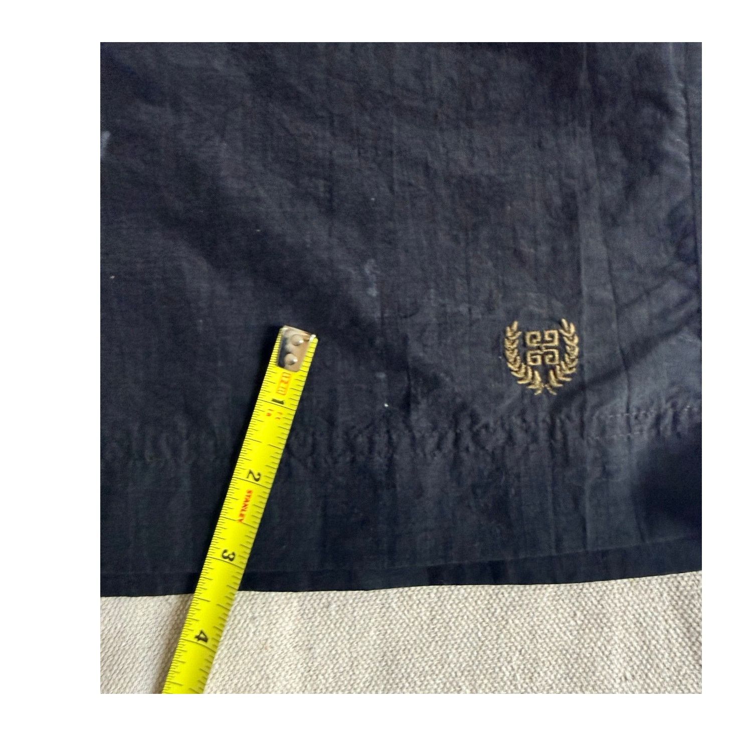 Givenchy Vintage 90s Givenchy Activewear Nylon Swim Trunks Gym Shorts Size US 32 / EU 48 - 3 Thumbnail