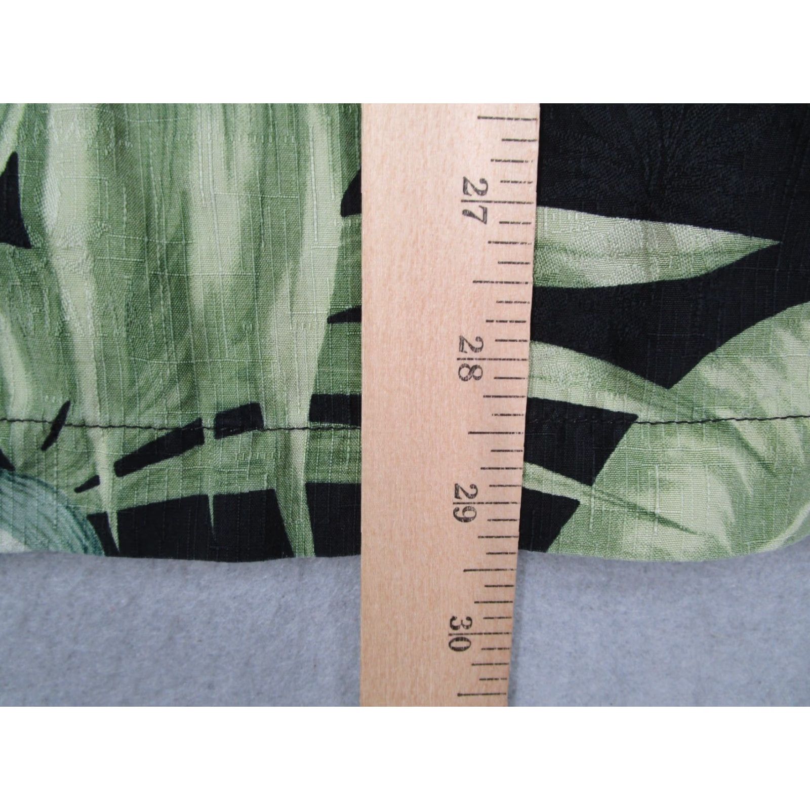 Tommy Bahama VINTAGE Tommy Bahama Shirt Mens Large Black Silk Button Up Hawaiian Camp Hibiscus Tiki Size US L / EU 52-54 / 3 - 6 Thumbnail