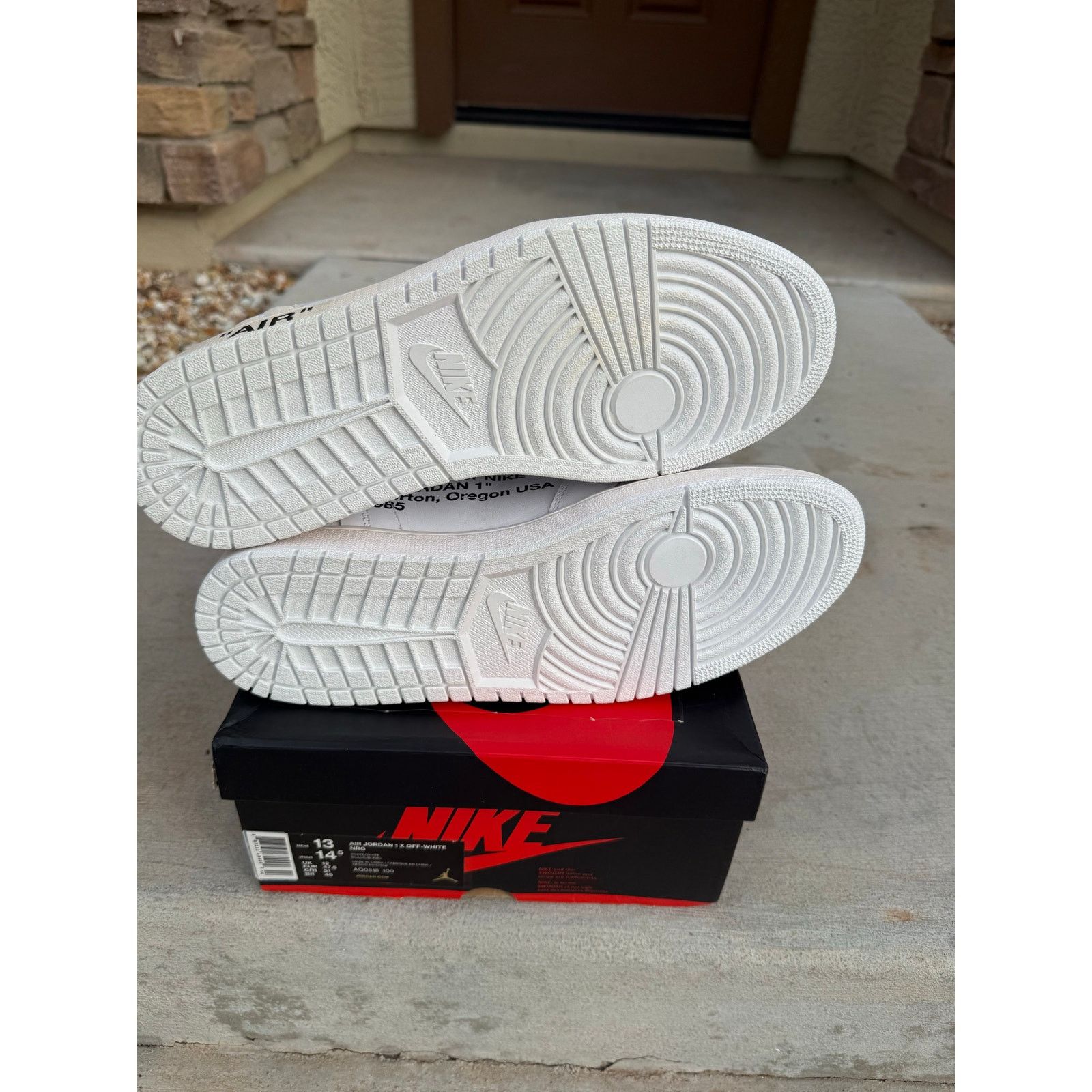 Nike Nike Air Jordan 1 Retro High OG Off-White Euro size 12 Size US 12 / EU 45 - 6 Thumbnail