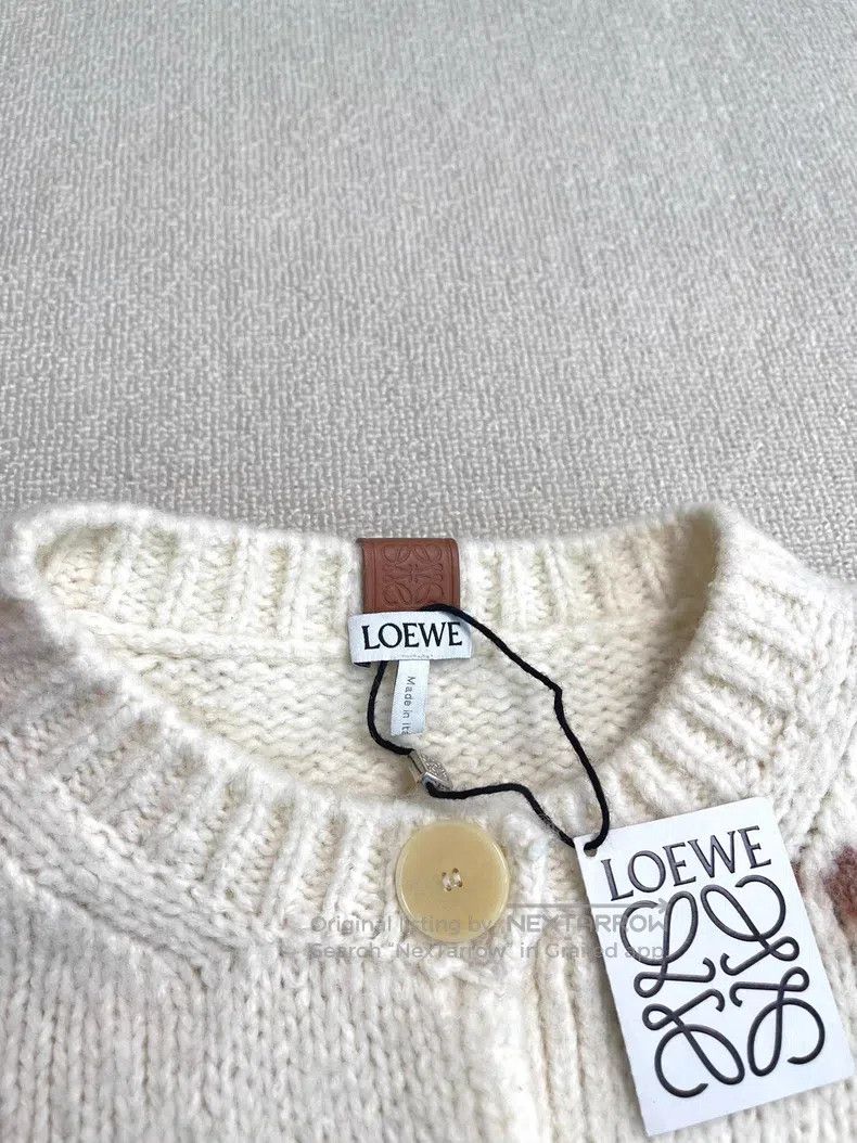 Loewe Loewe SS22 Geometric Pattern Inlaid Flower Knit Sweater Size XS / US 0-2 / IT 36-38 - 2 Thumbnail
